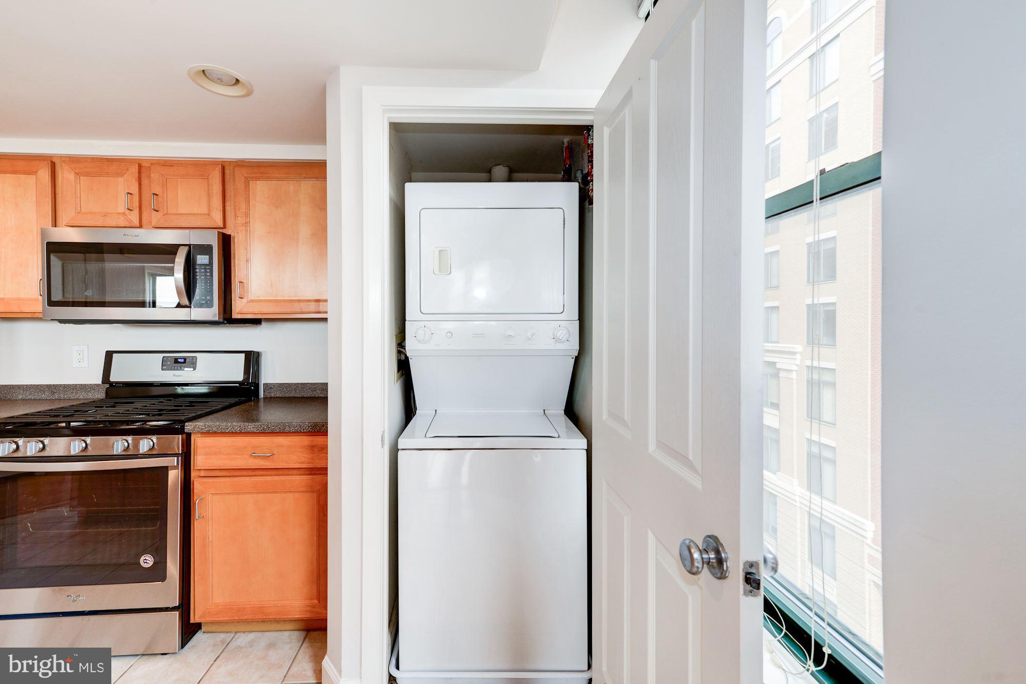 STATION SQUARE - Residential Lease