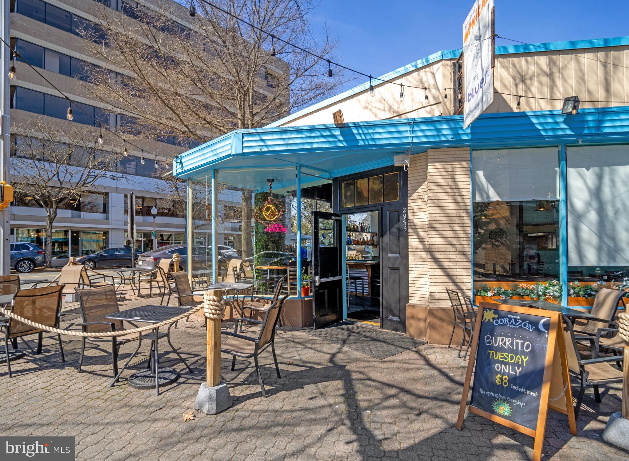 STATION SQUARE - Residential Lease