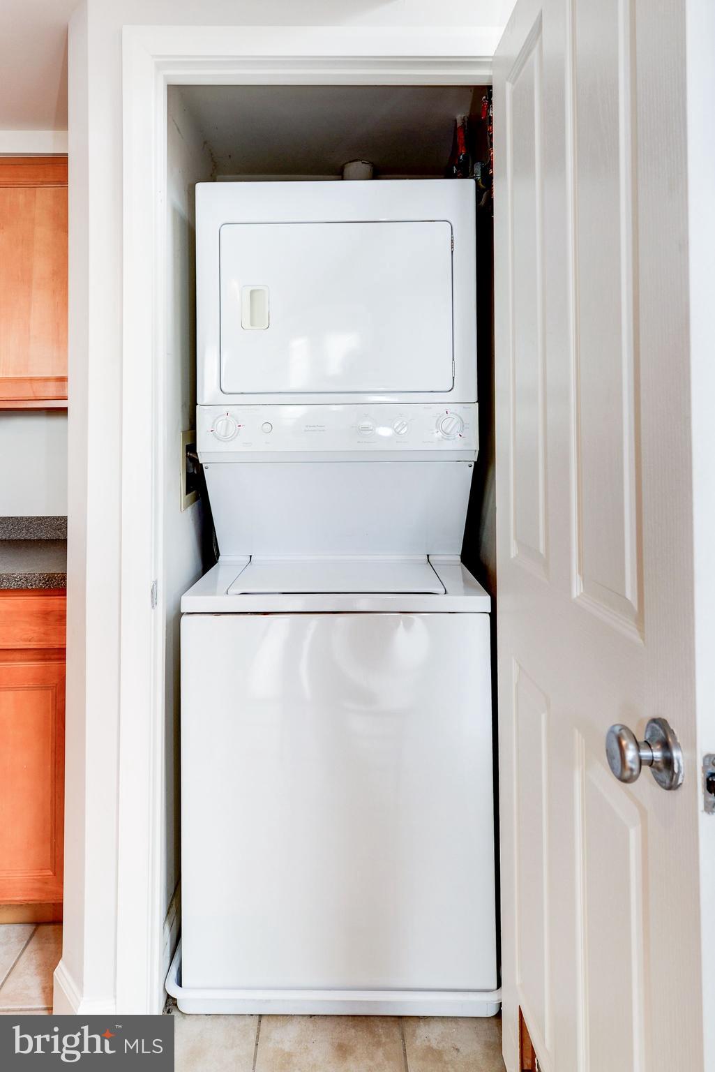 STATION SQUARE - Residential Lease