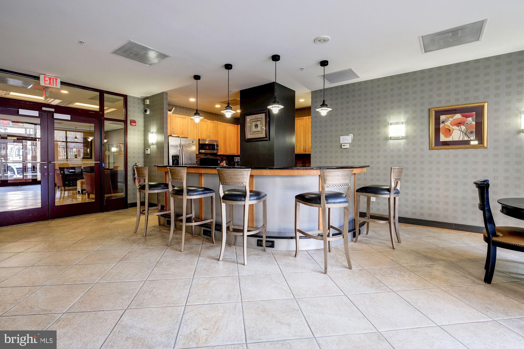 STATION SQUARE - Residential Lease