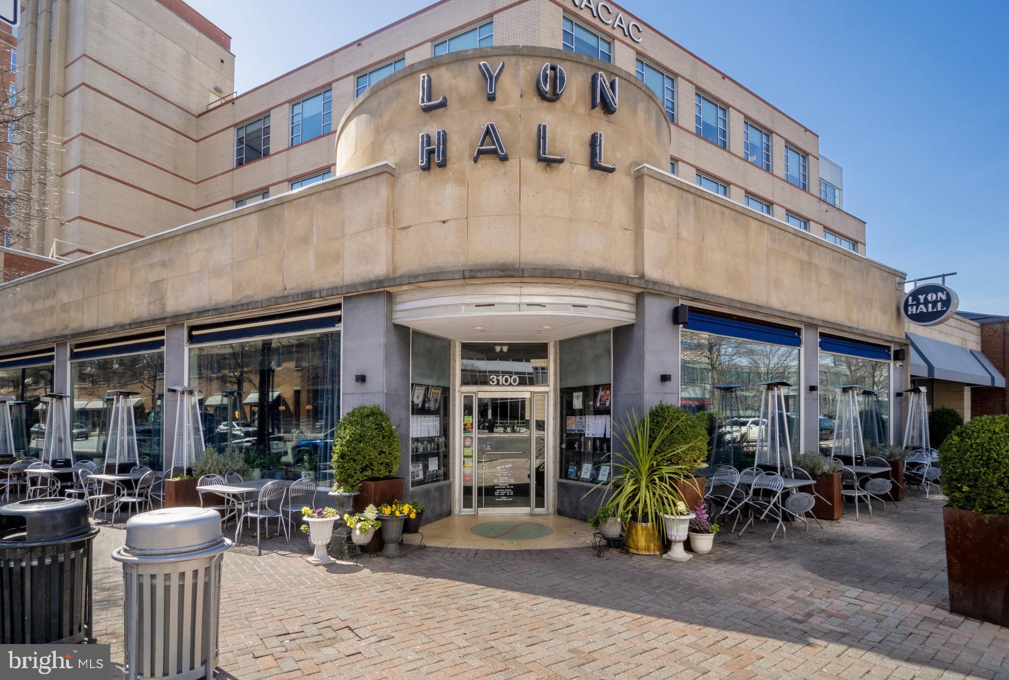 STATION SQUARE - Residential Lease