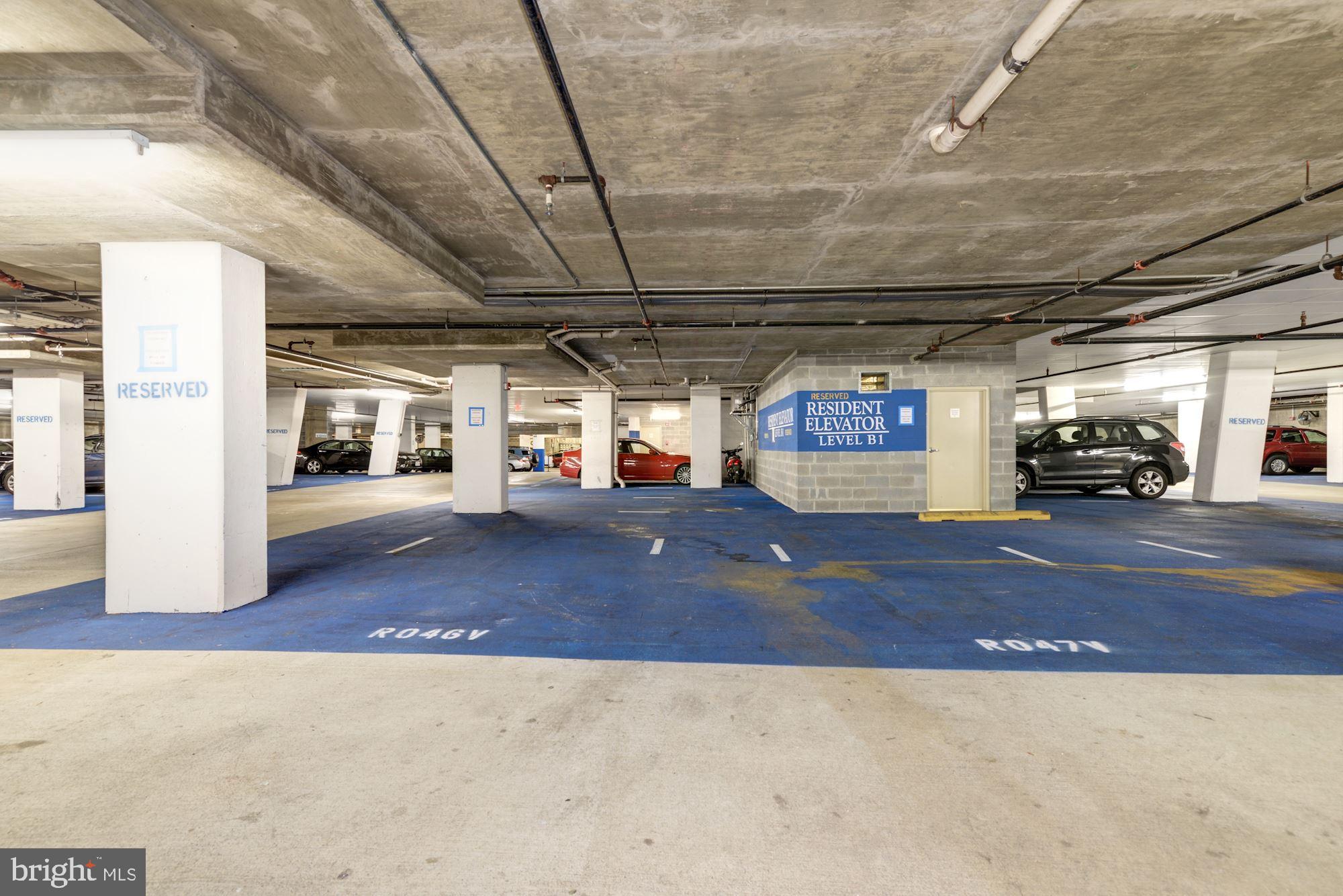 STATION SQUARE - Residential Lease