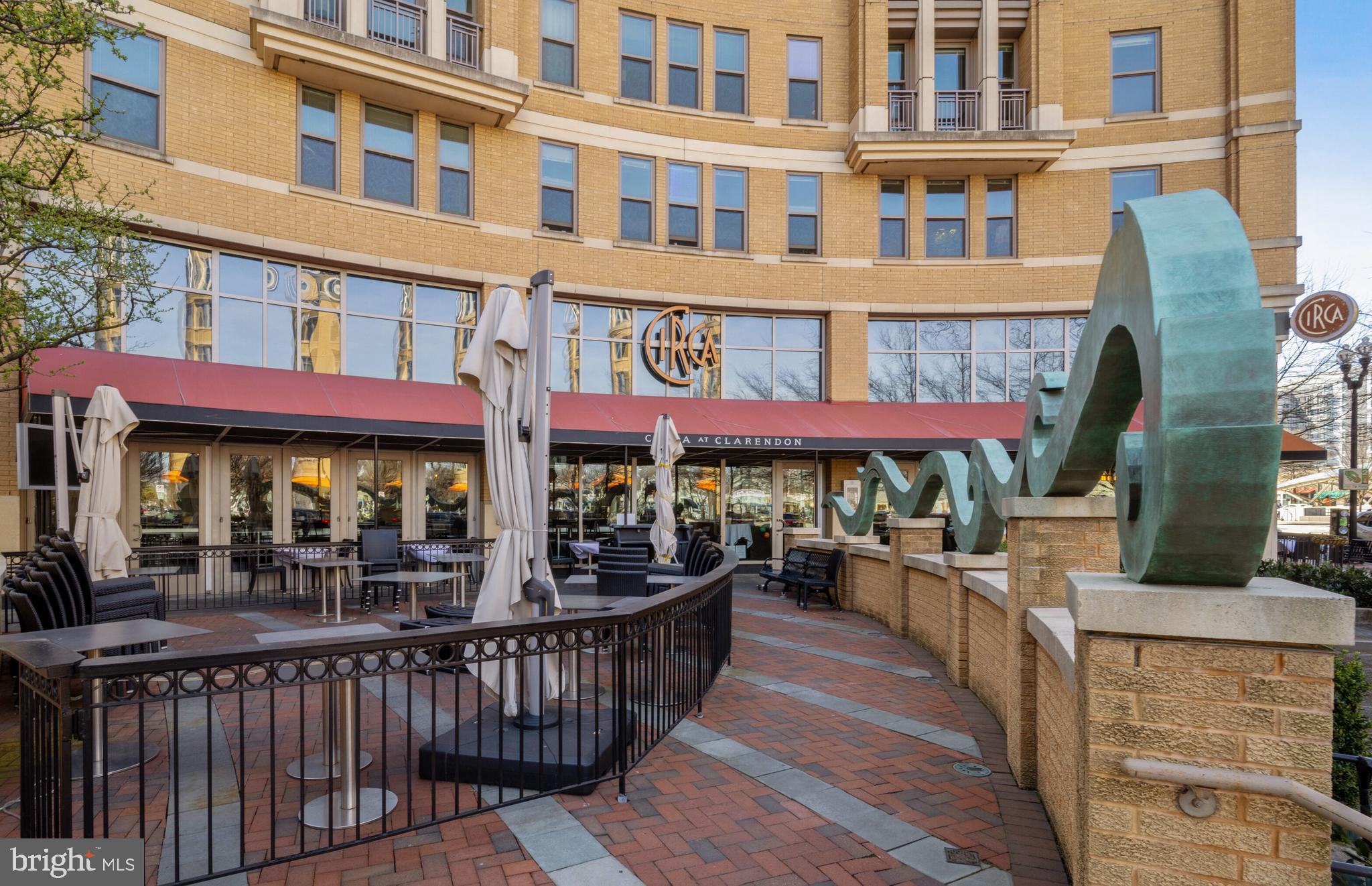 STATION SQUARE - Residential Lease