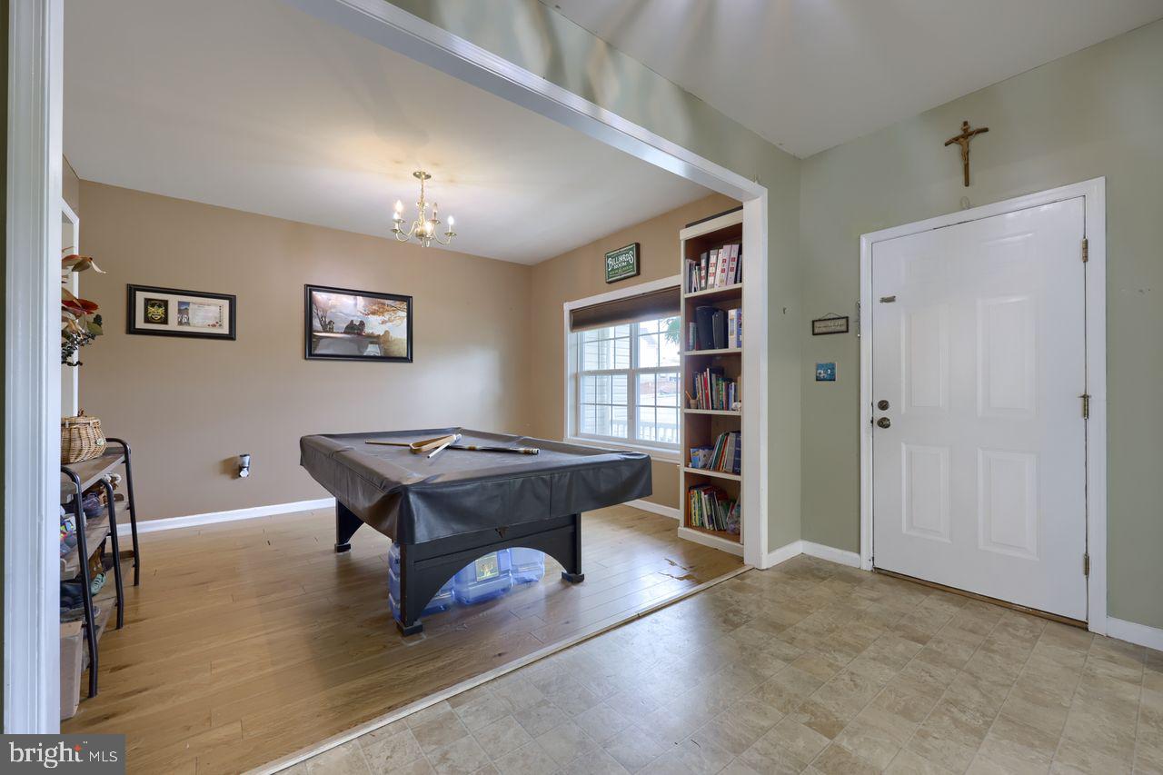 WINDSOR BORO - Residential