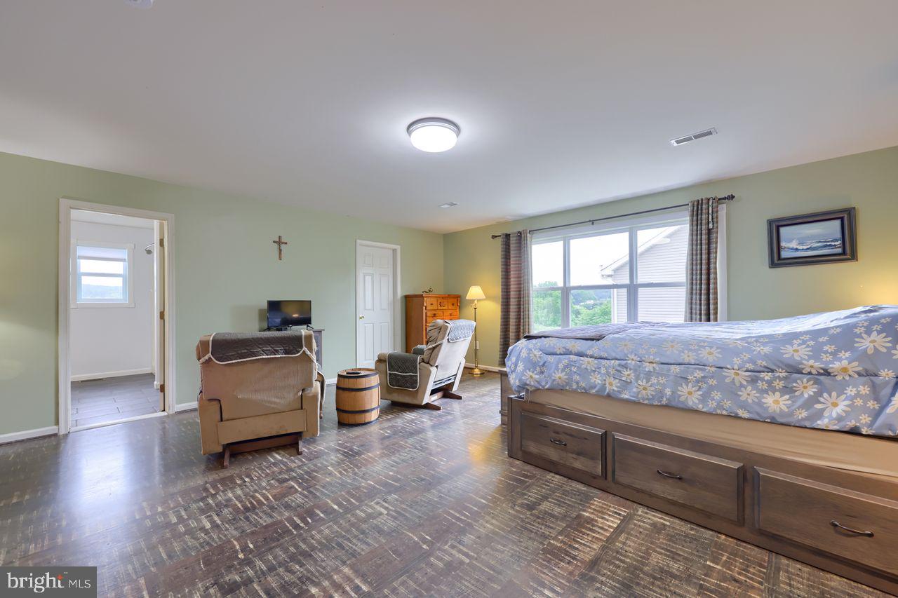 WINDSOR BORO - Residential