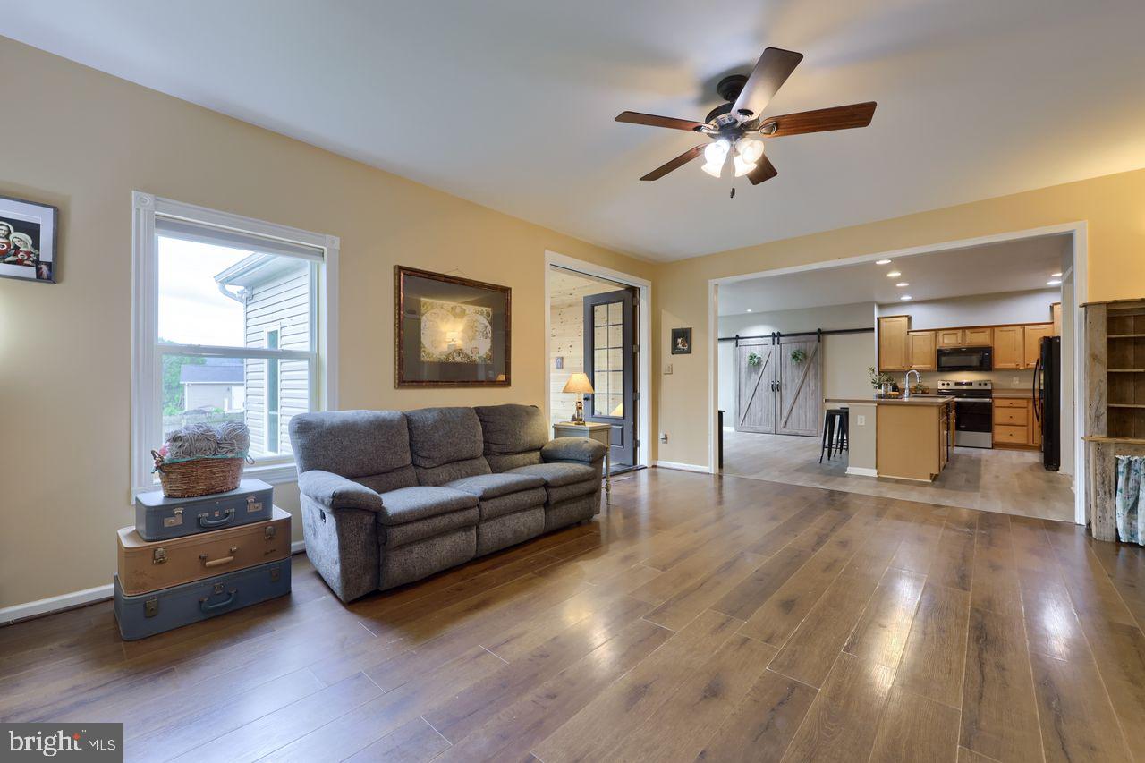 WINDSOR BORO - Residential