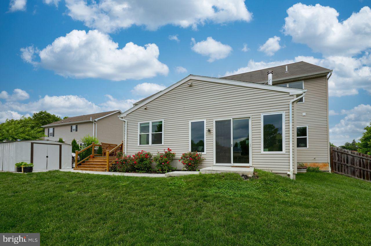 WINDSOR BORO - Residential