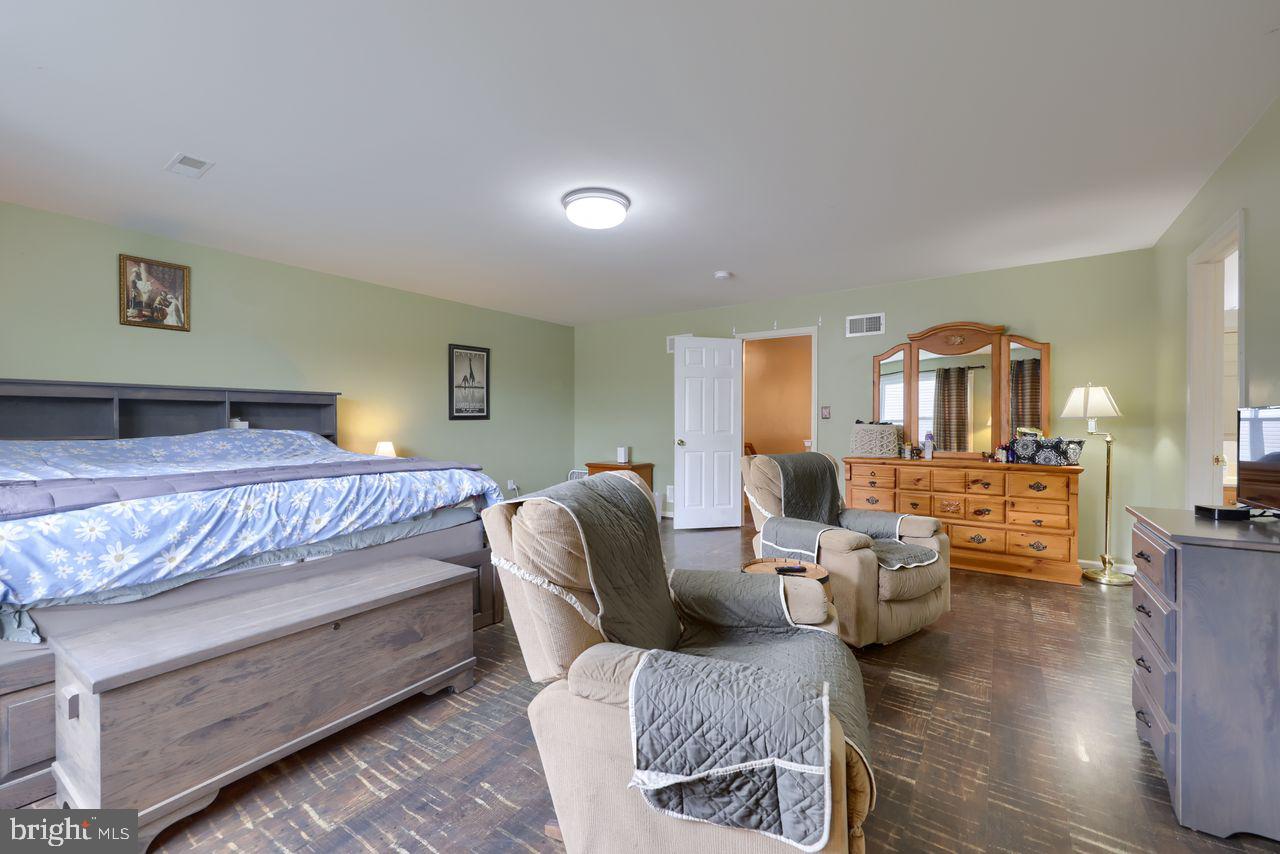 WINDSOR BORO - Residential