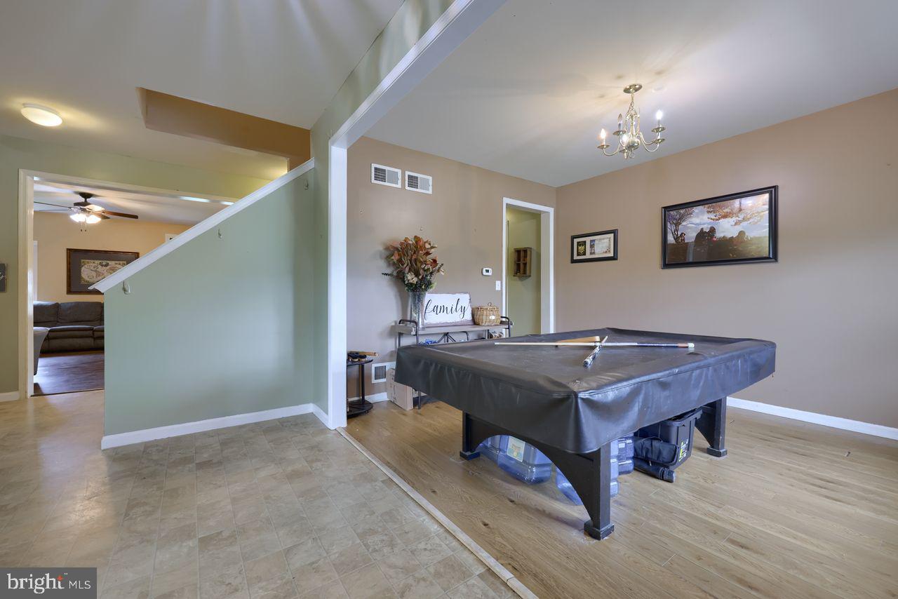 WINDSOR BORO - Residential