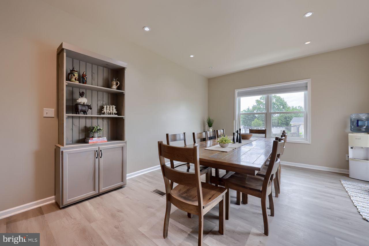 WINDSOR BORO - Residential