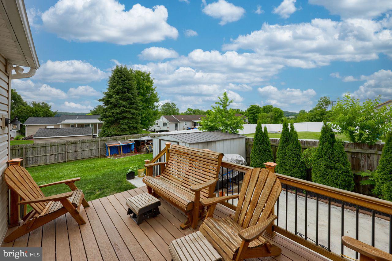 WINDSOR BORO - Residential