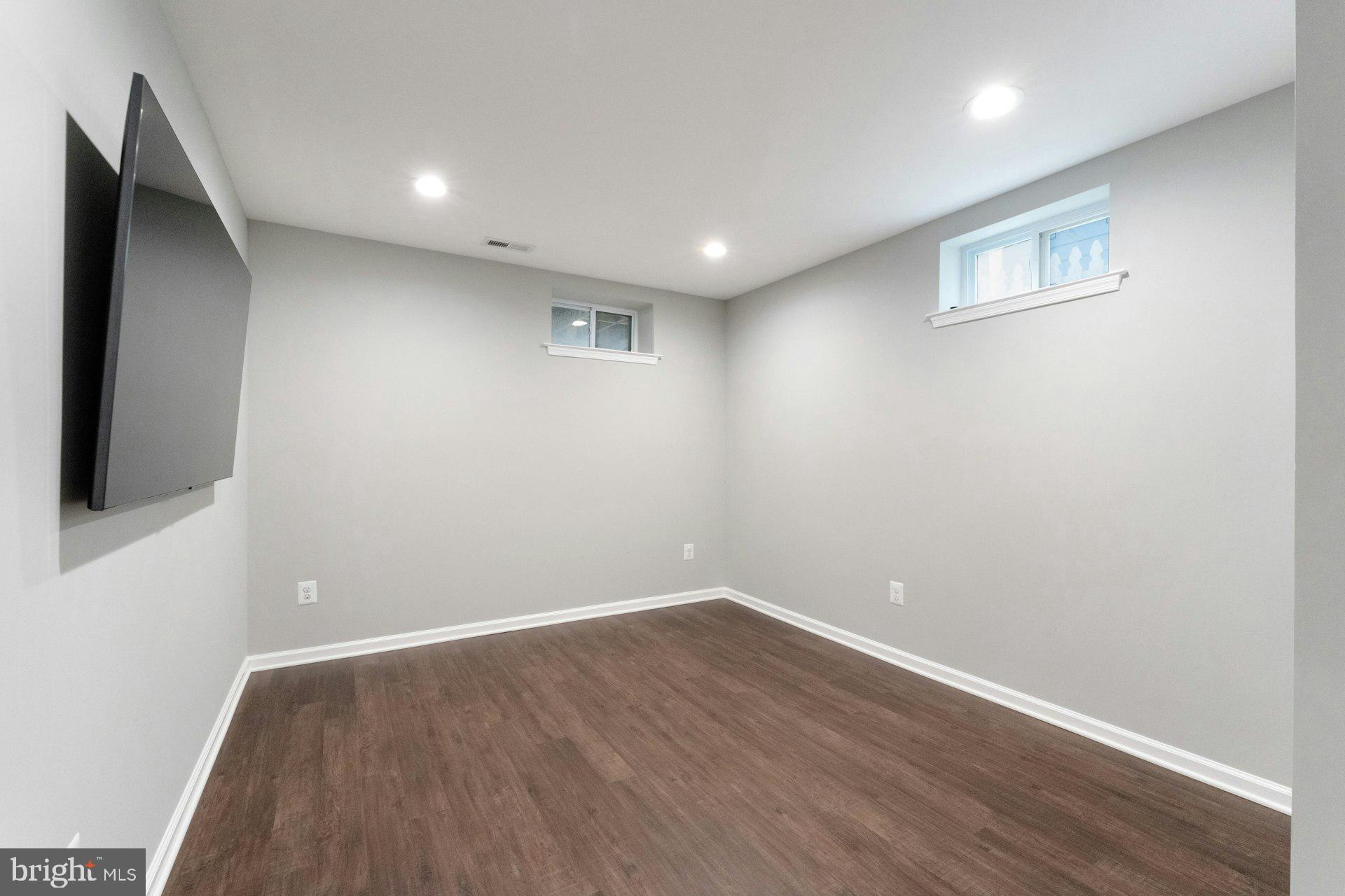 BELMONT GREENE - Residential