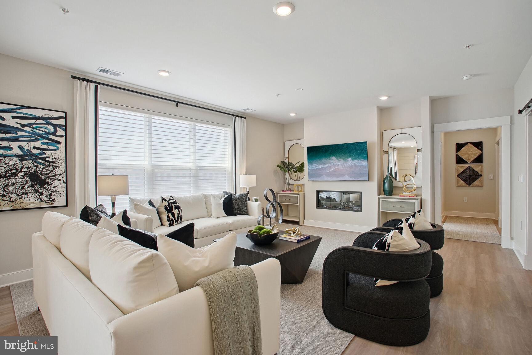 ASHBURN STATION - Residential