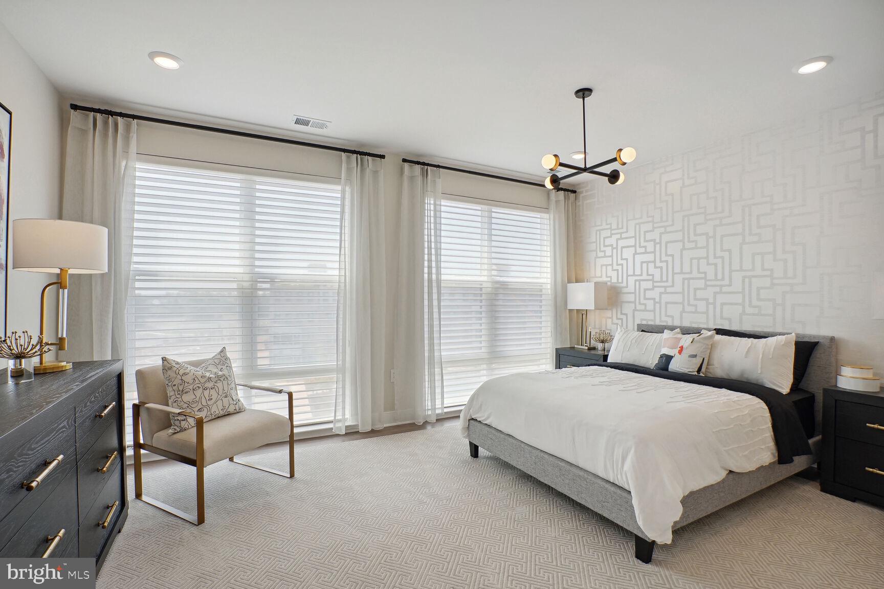 ASHBURN STATION - Residential