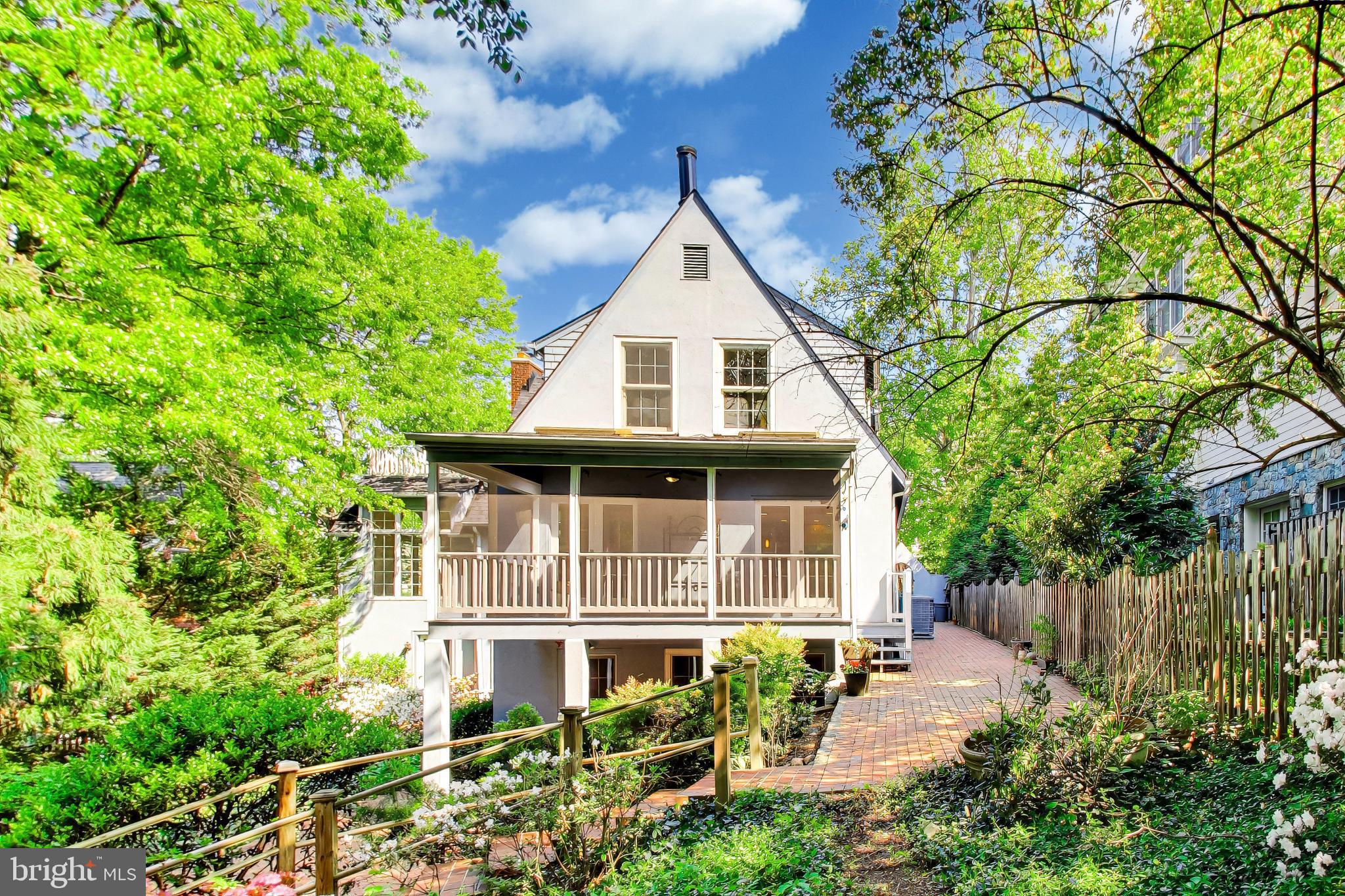 CHEVY CHASE PARK - Residential