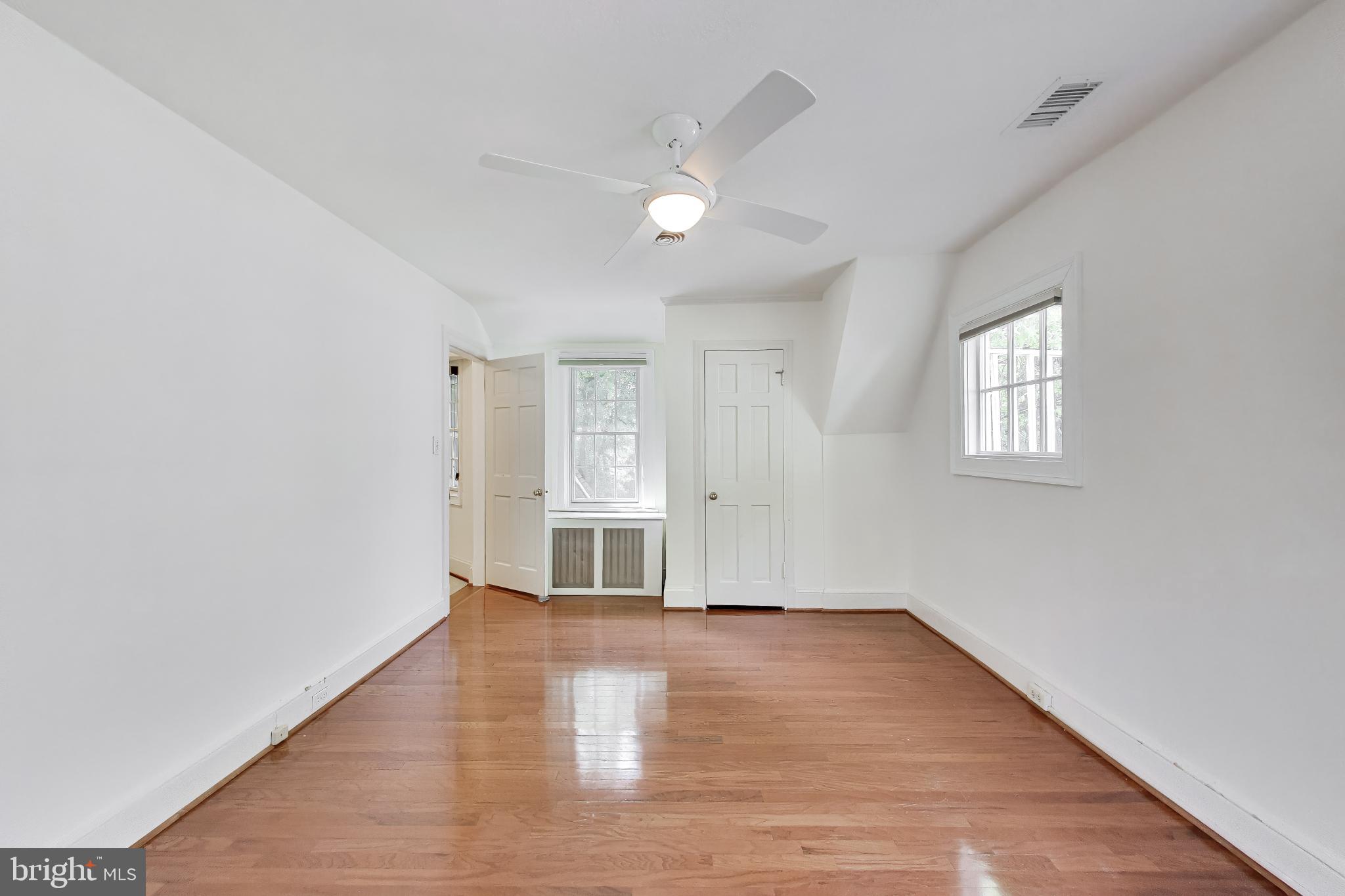 CHEVY CHASE PARK - Residential