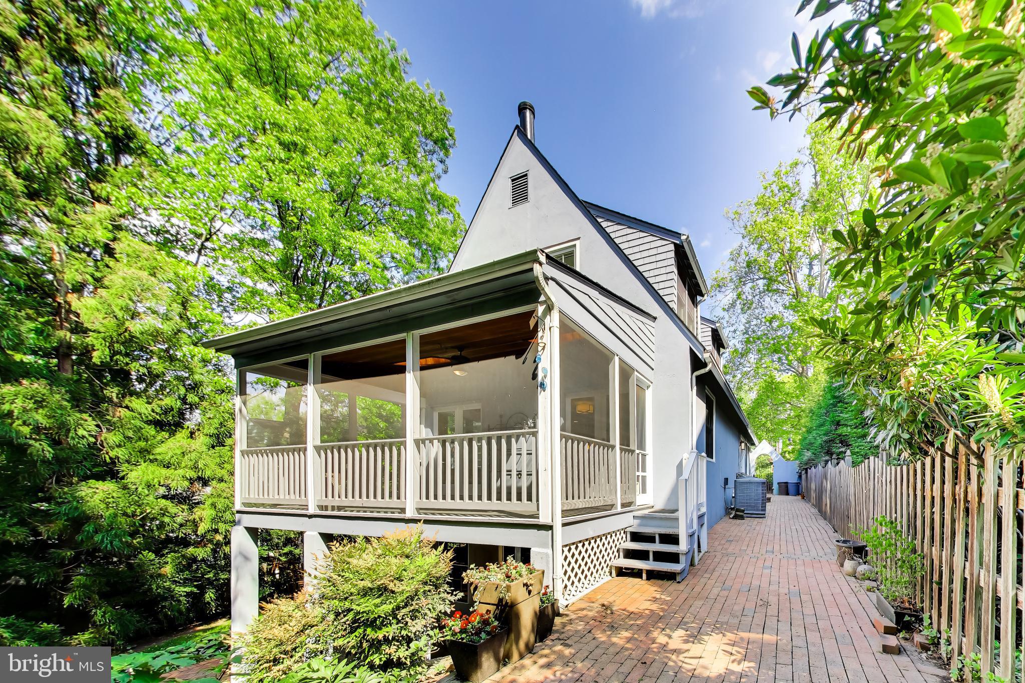 CHEVY CHASE PARK - Residential