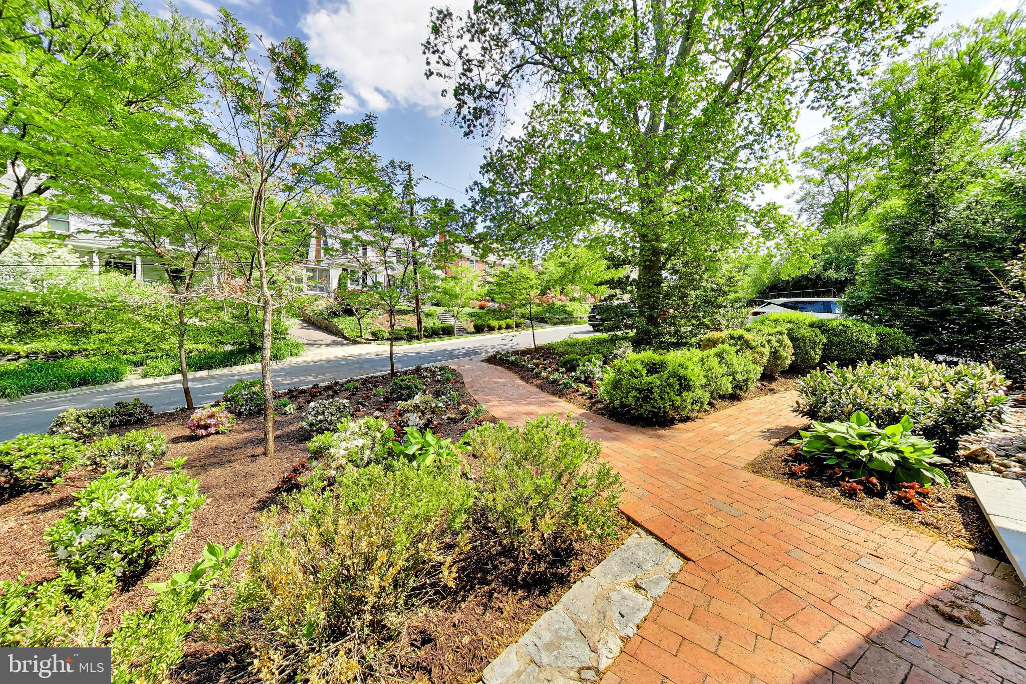 CHEVY CHASE PARK - Residential