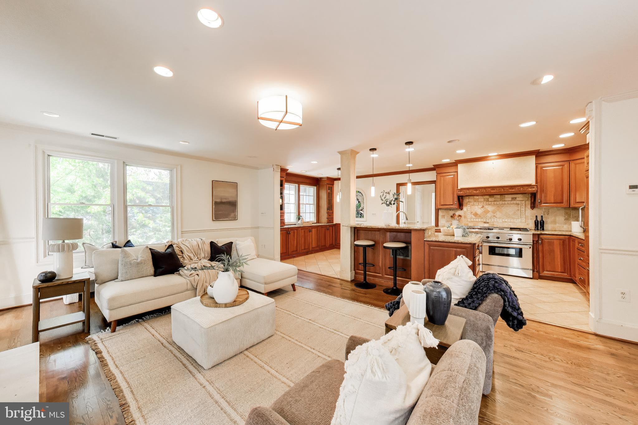 CHEVY CHASE PARK - Residential