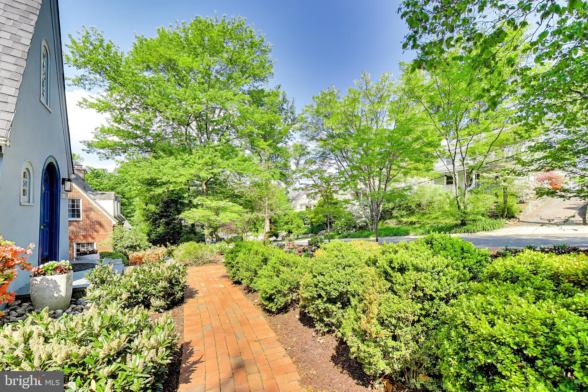 CHEVY CHASE PARK - Residential