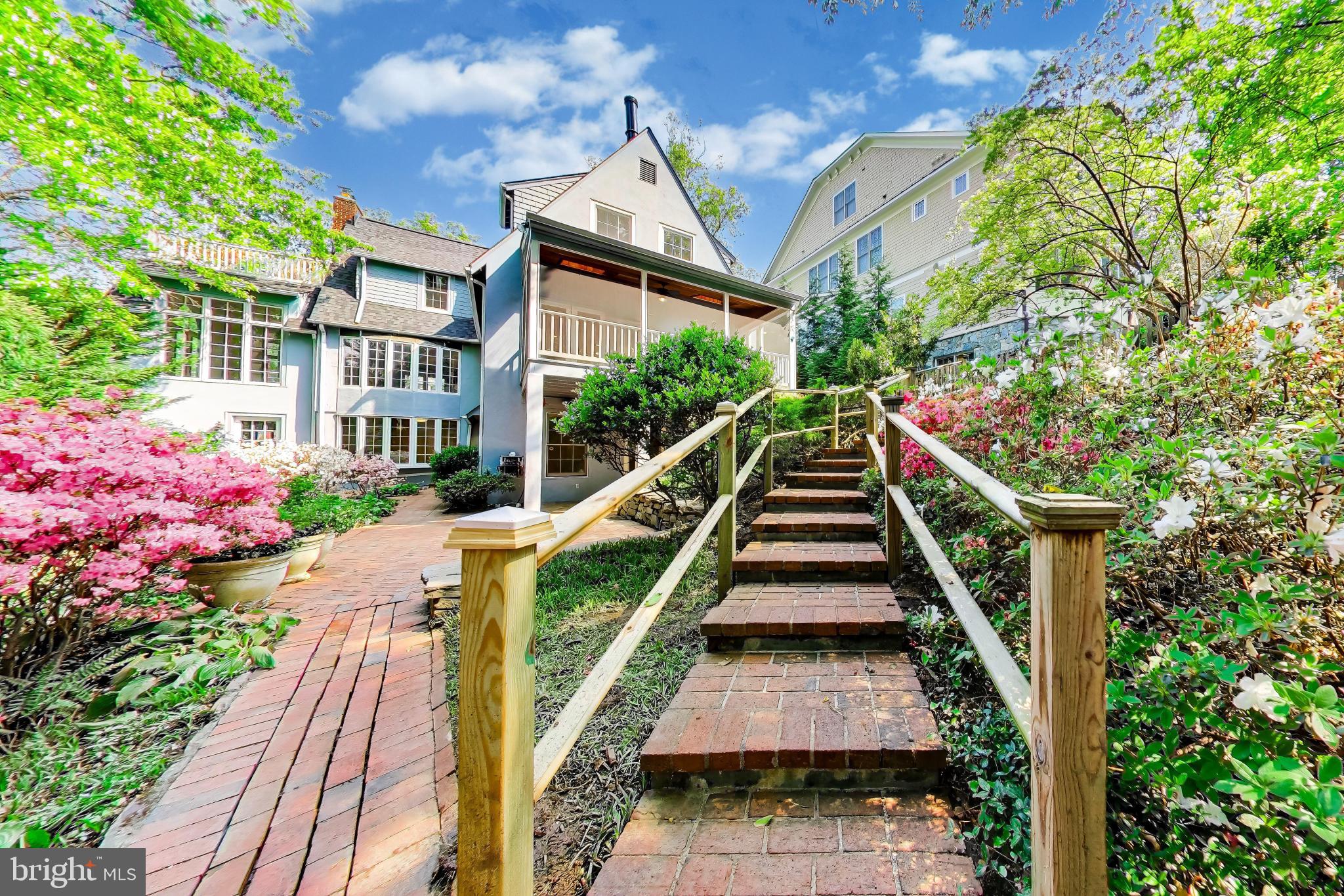 CHEVY CHASE PARK - Residential