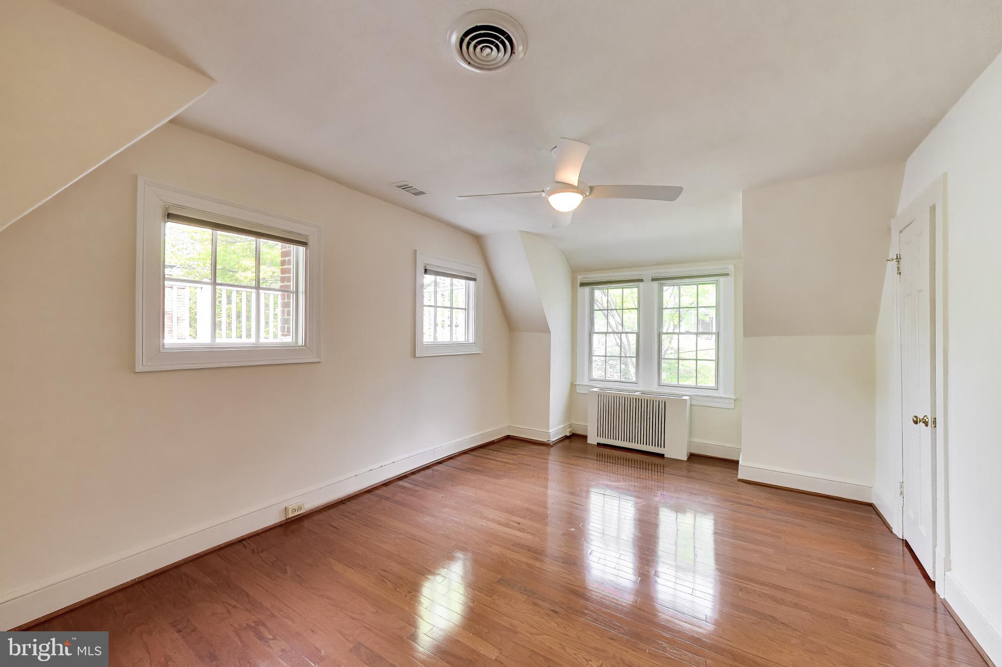 CHEVY CHASE PARK - Residential