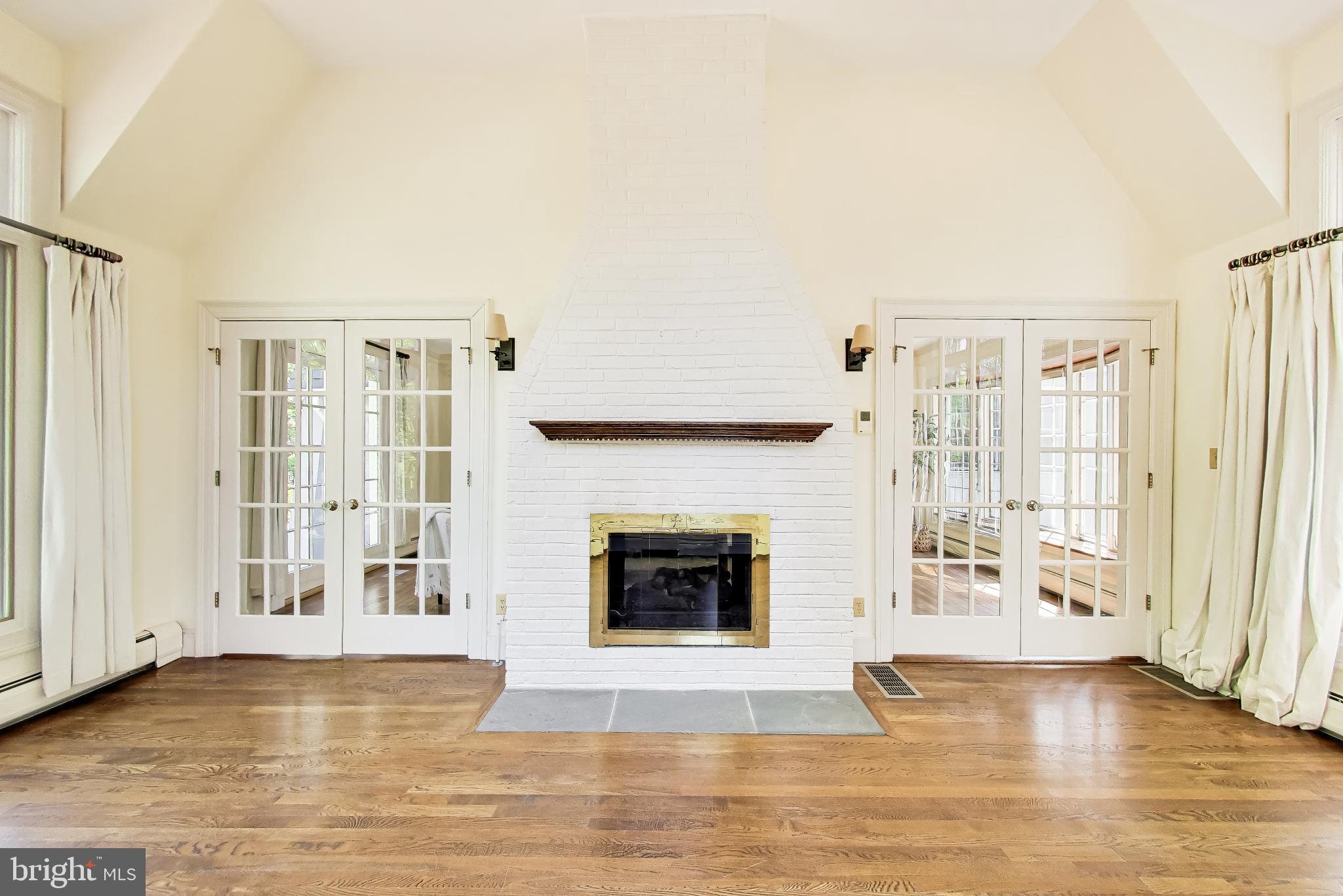 CHEVY CHASE PARK - Residential