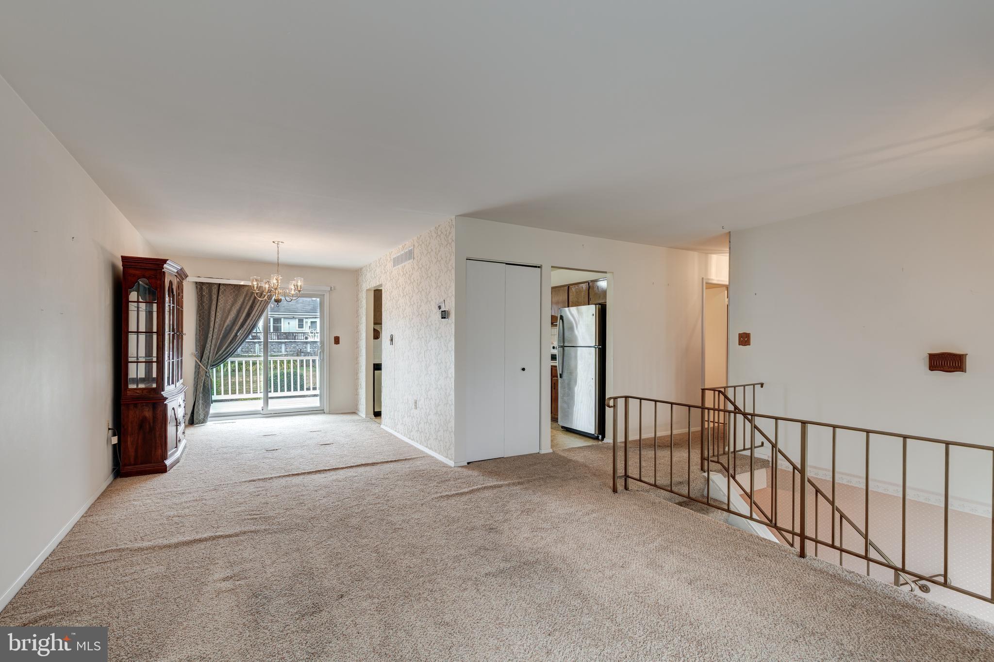 924 RUBY COURT