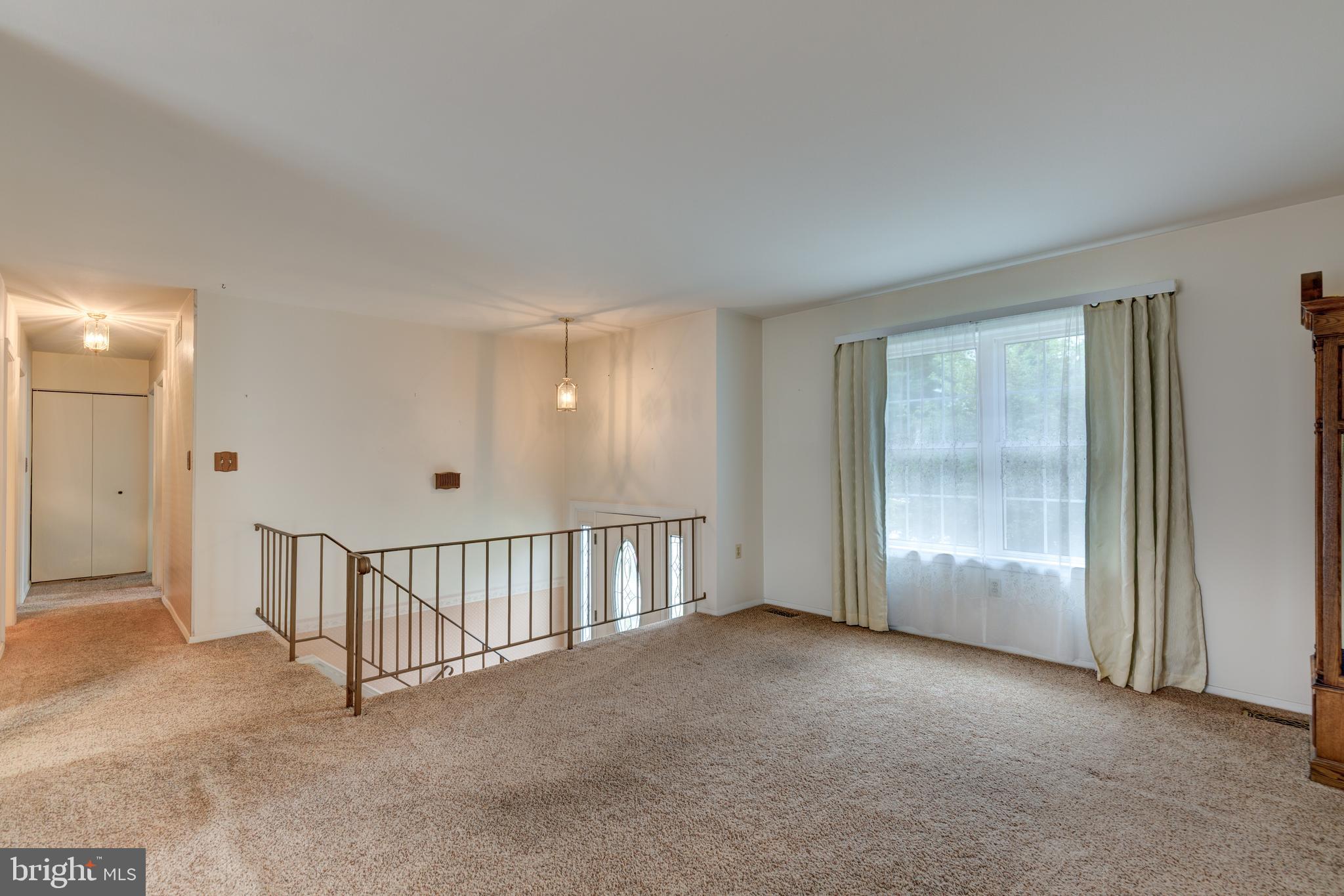 924 RUBY COURT