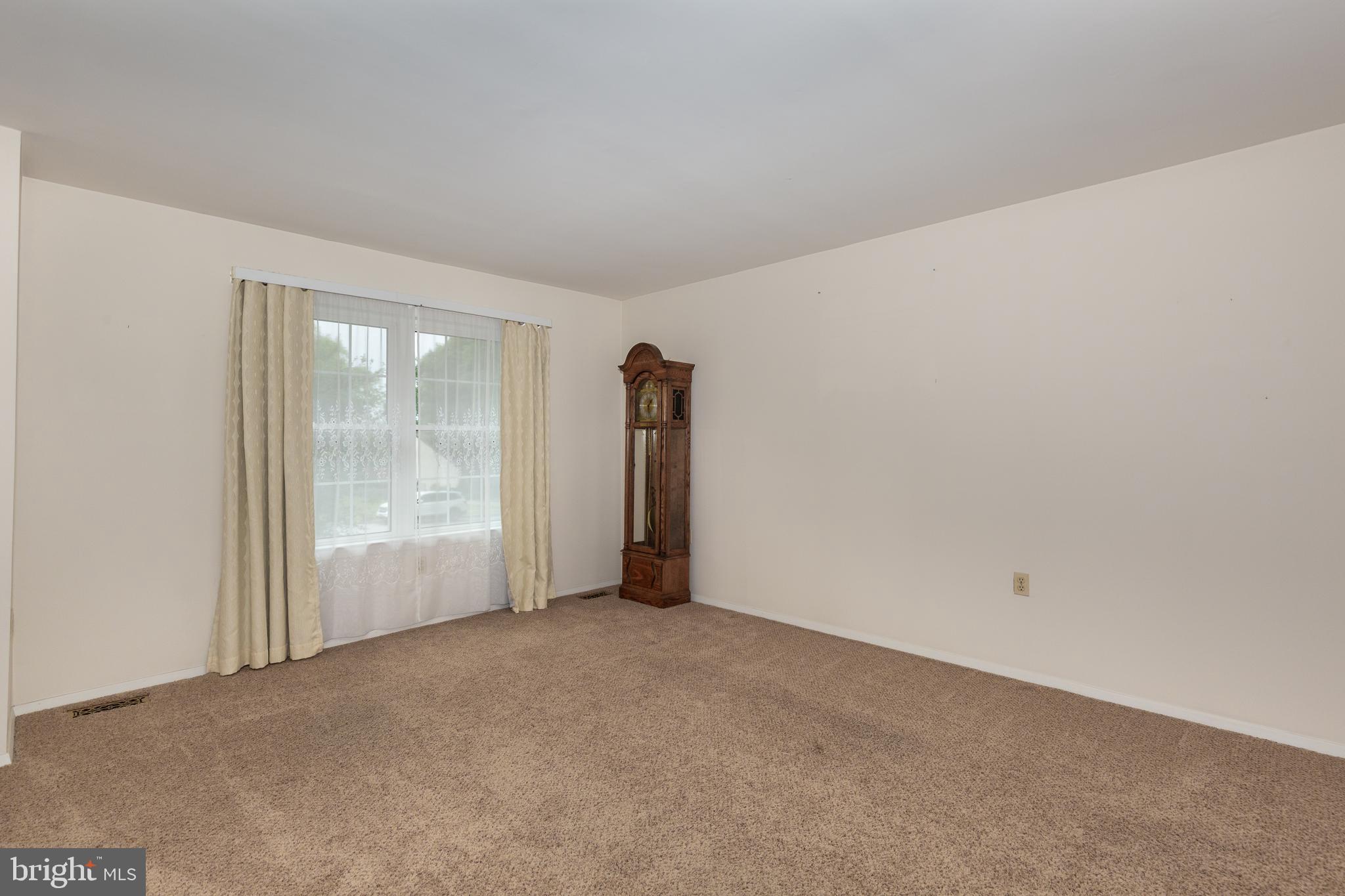 924 RUBY COURT