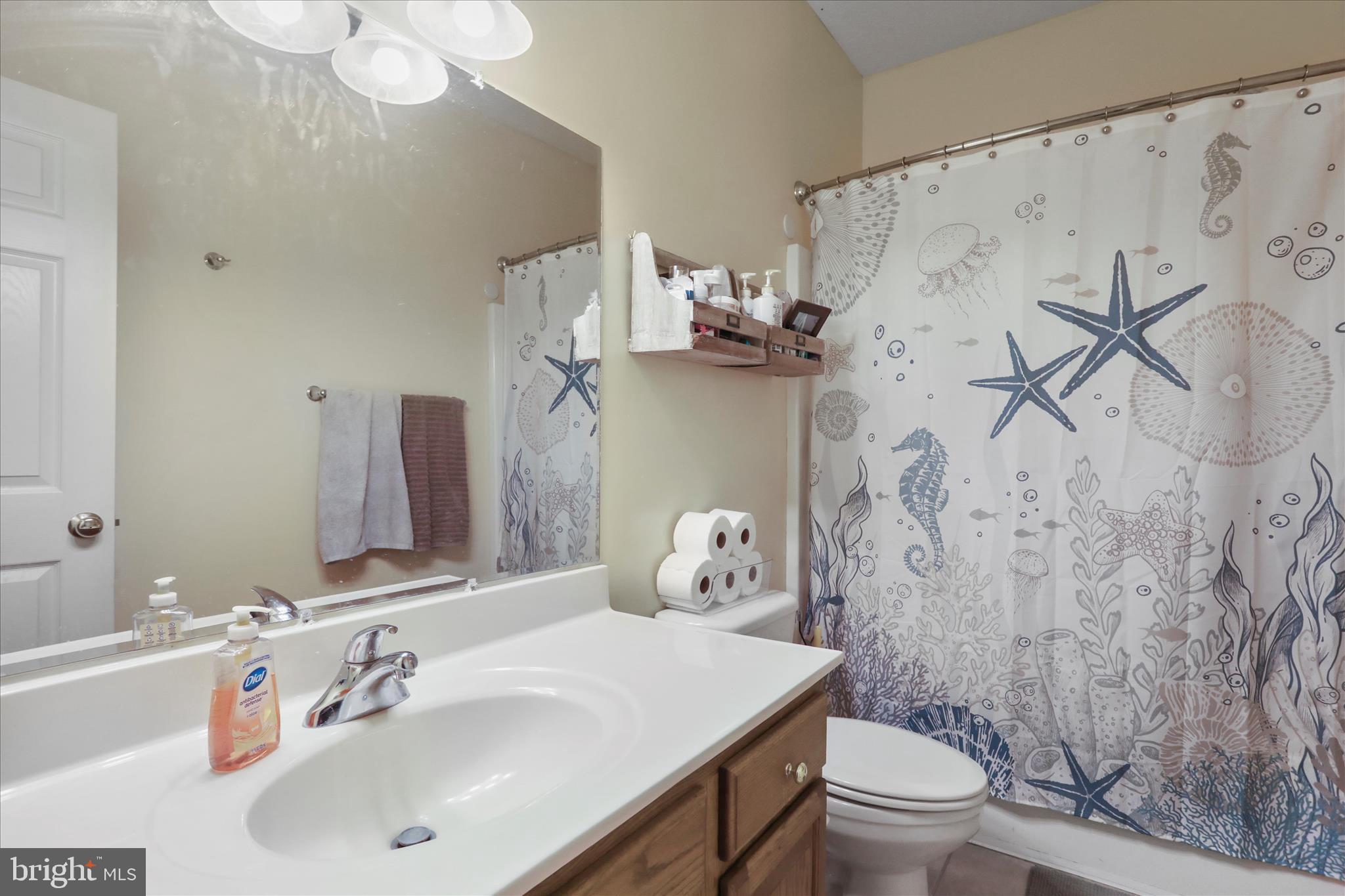 WAKELAND MANOR - Residential