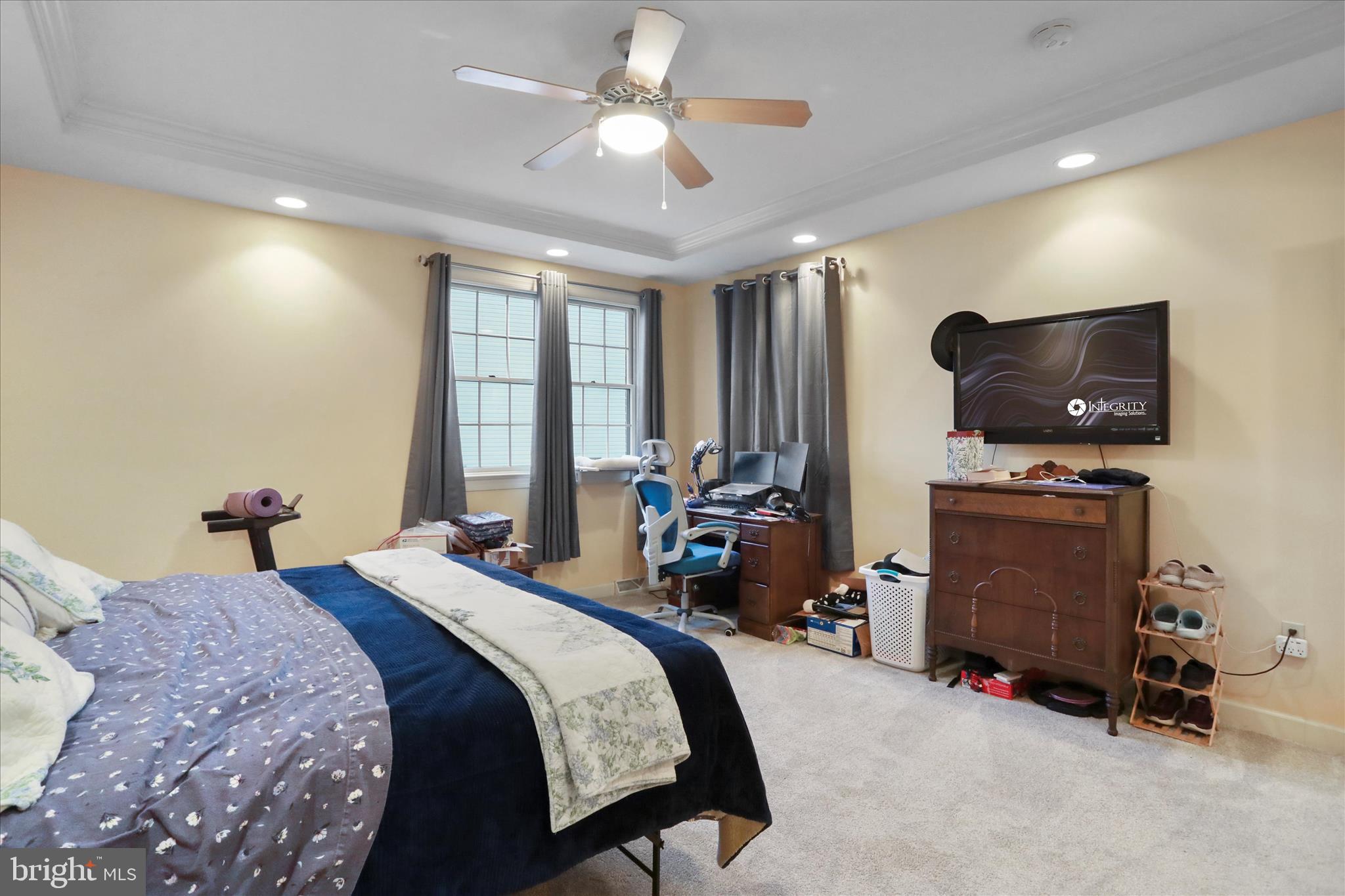 WAKELAND MANOR - Residential