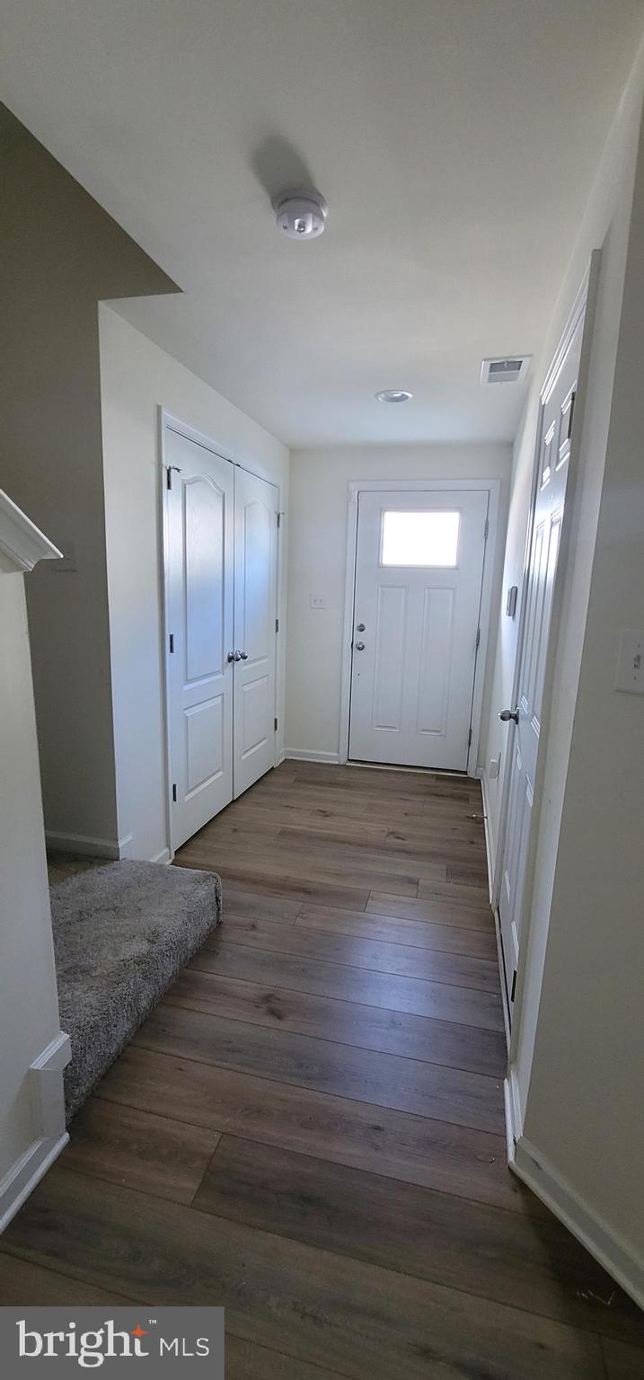 ARCHERS ROCK - Residential Lease