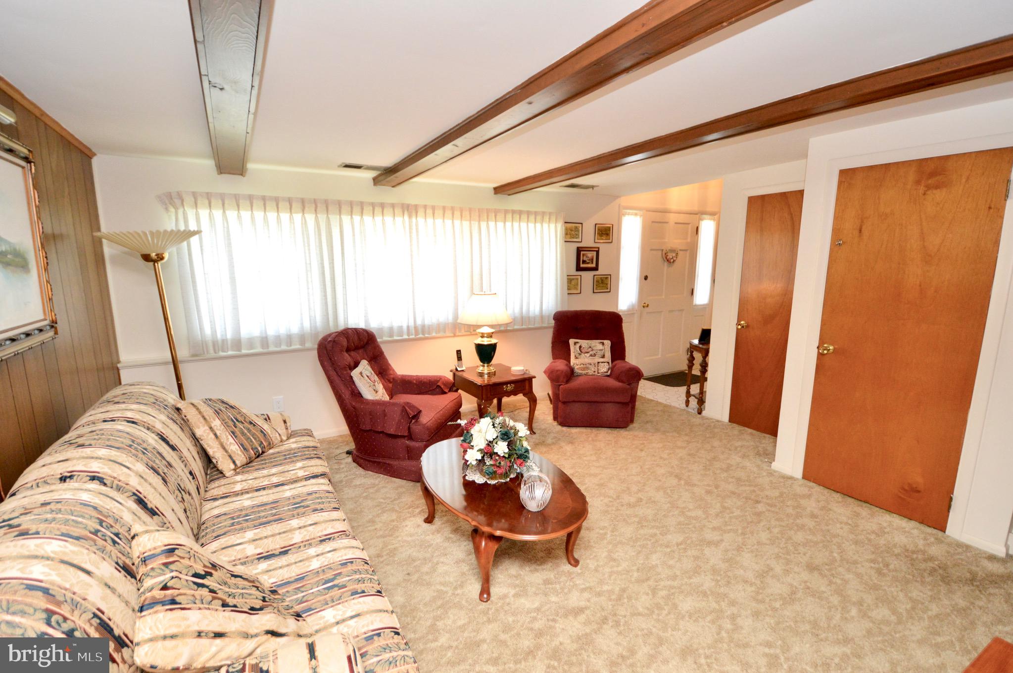1028 STANDISH DRIVE