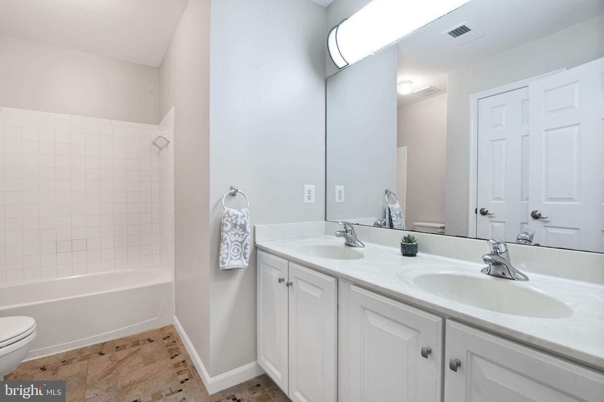 VILLAGES OF URBANA - Residential