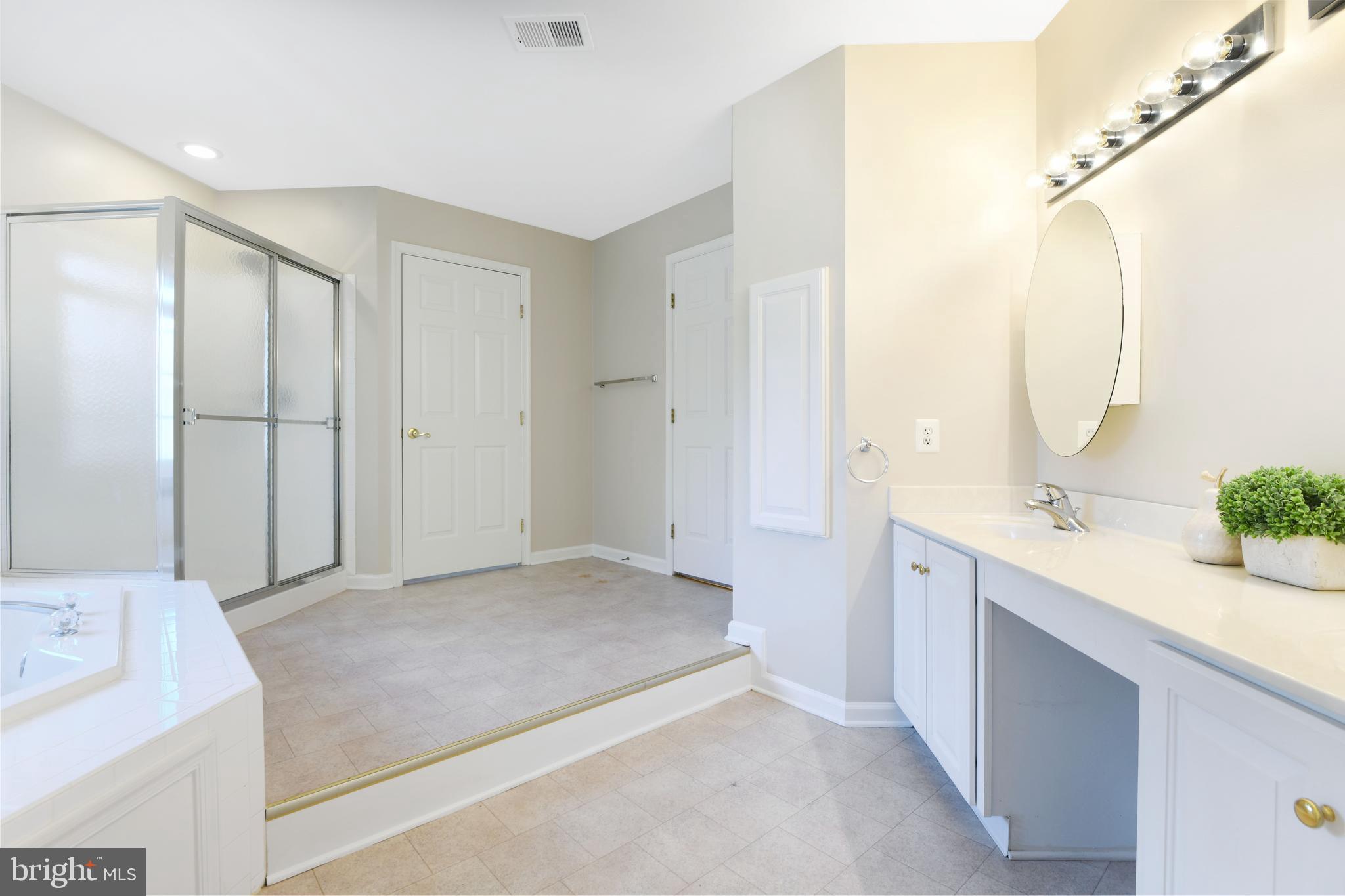 VILLAGES OF URBANA - Residential