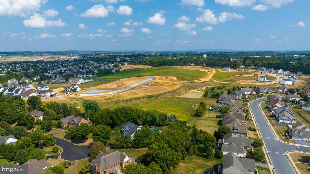 Photo of 387 THATCHER LN - PARKSIDE RESERVE PHASE 3, LOT 120, LITITZ, PA 17543 (MLS # PALA2028158)