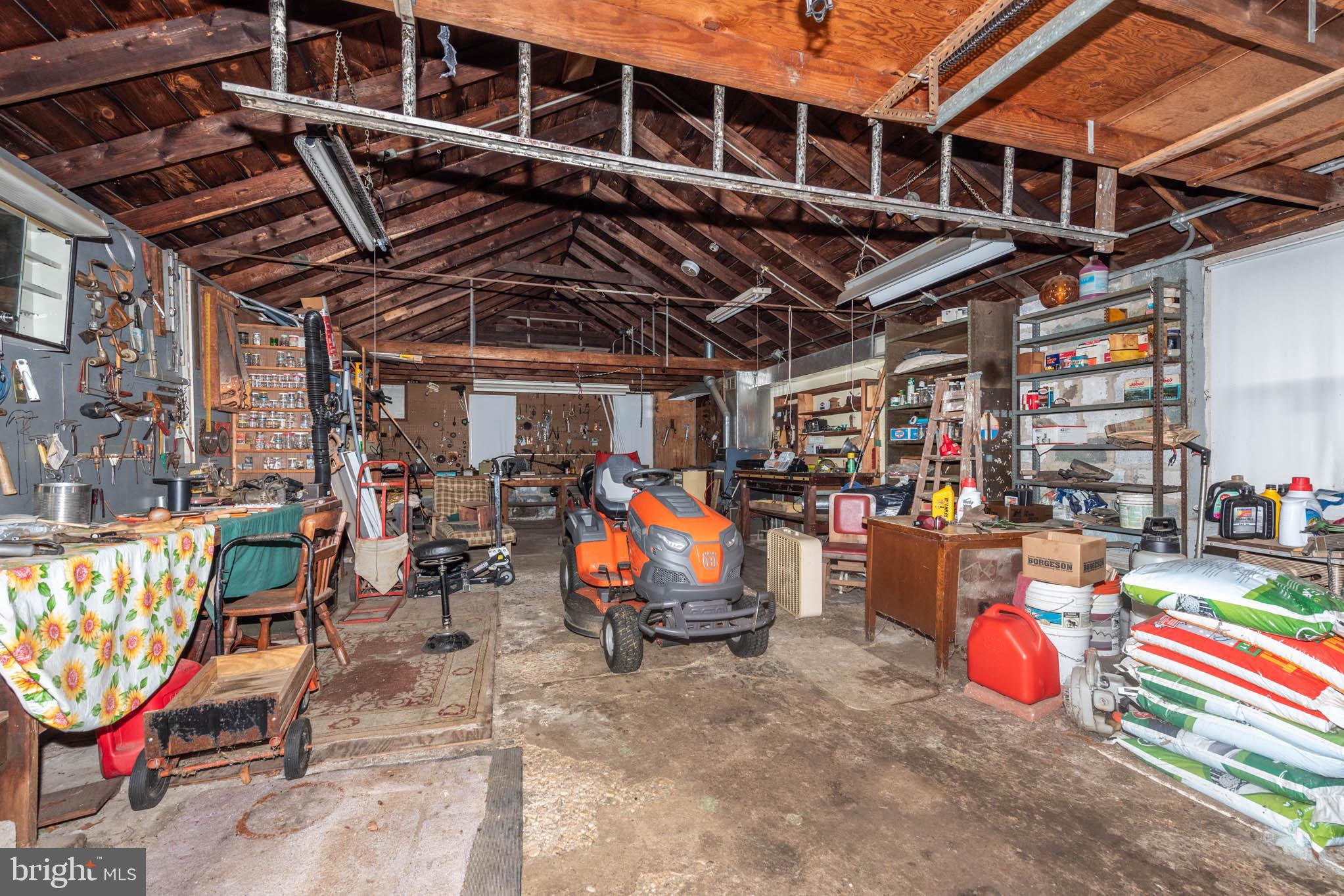 CARNEY GROVE - Residential Income