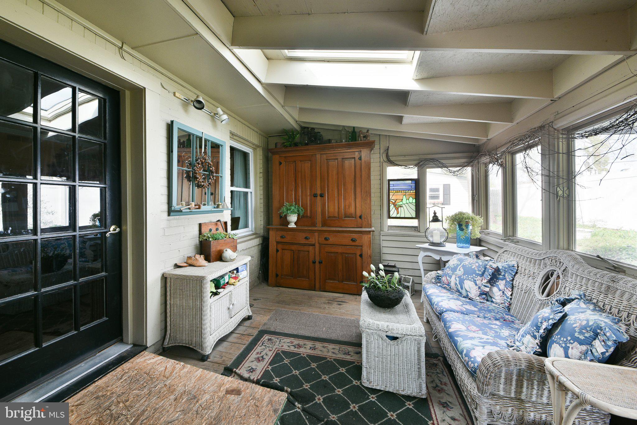 PLYMOUTH VALLEY - Residential