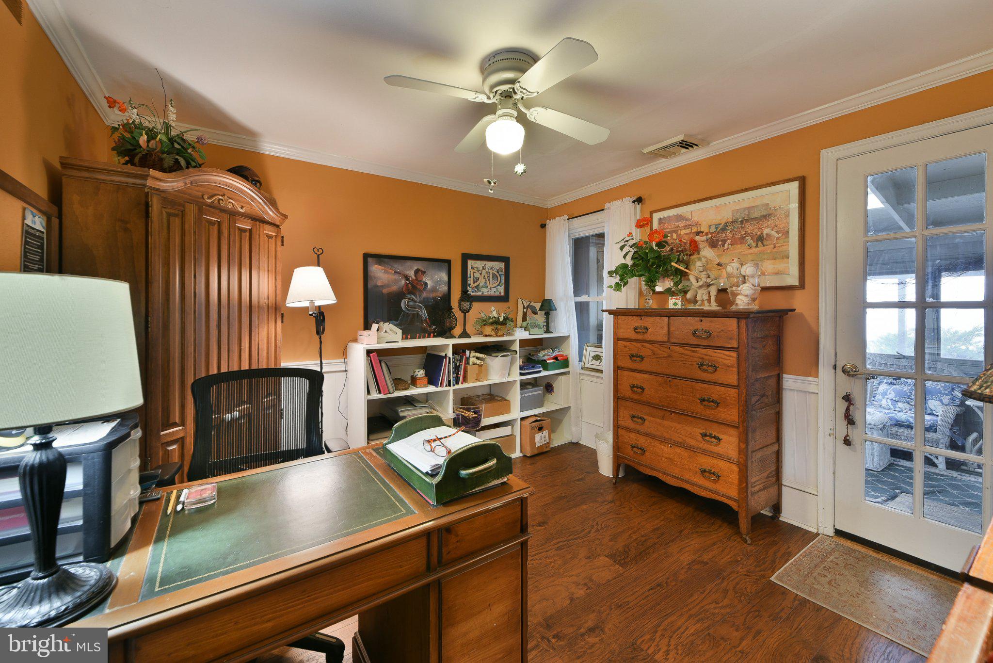 PLYMOUTH VALLEY - Residential