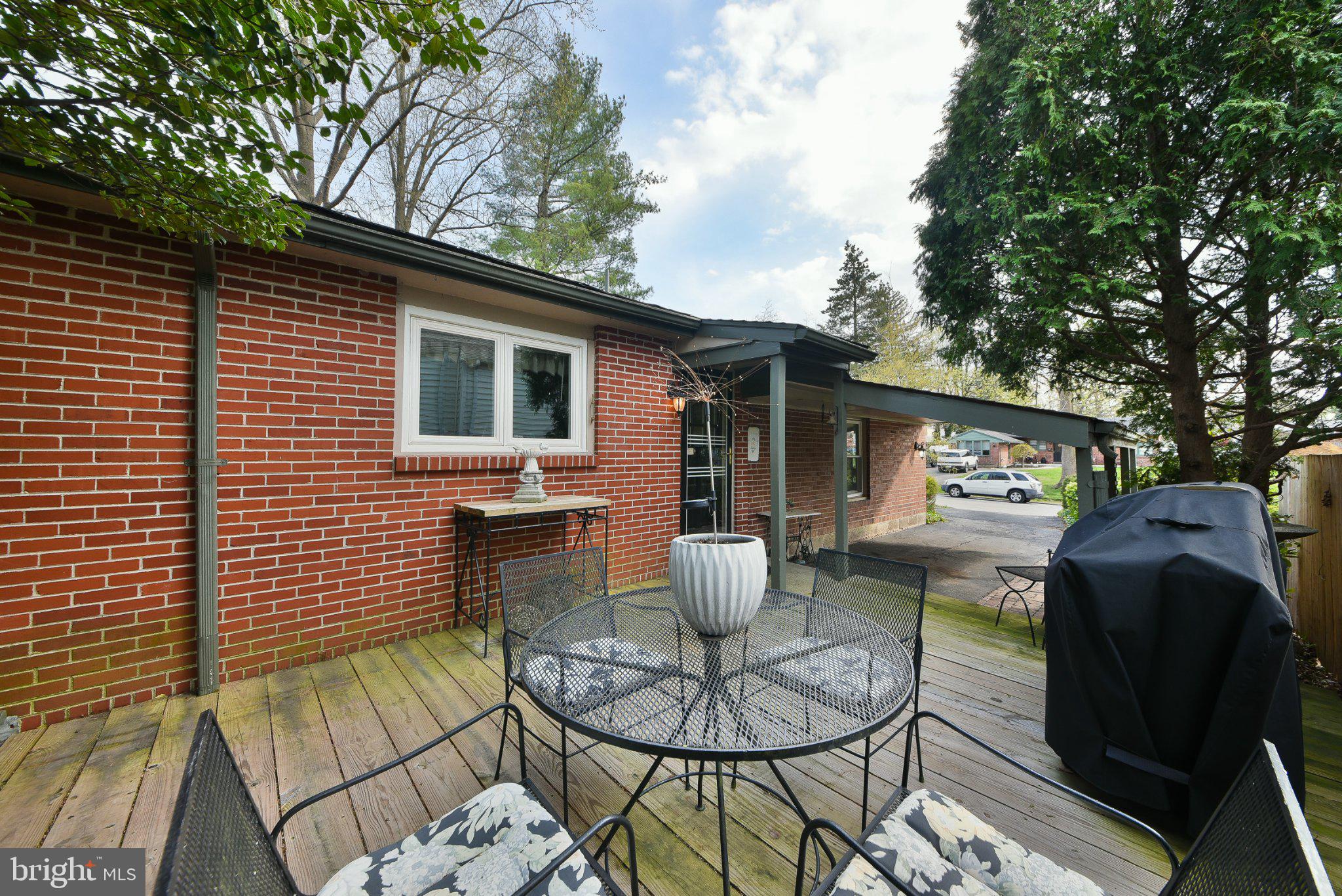 PLYMOUTH VALLEY - Residential