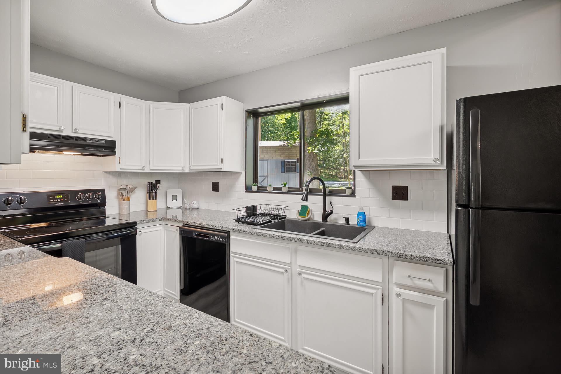 SERENITY RIDGE - Residential