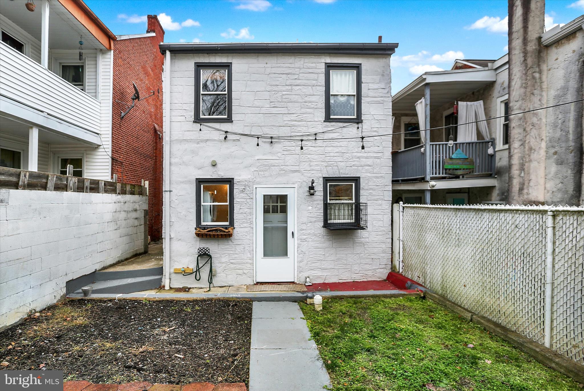 CABBAGE HILL - Residential