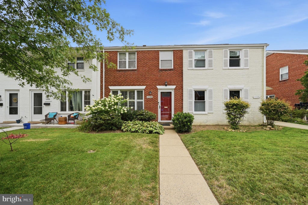 Photo of 1508 Woodbine Street, ALEXANDRIA, VA 22302 (MLS # VAAX2064548)