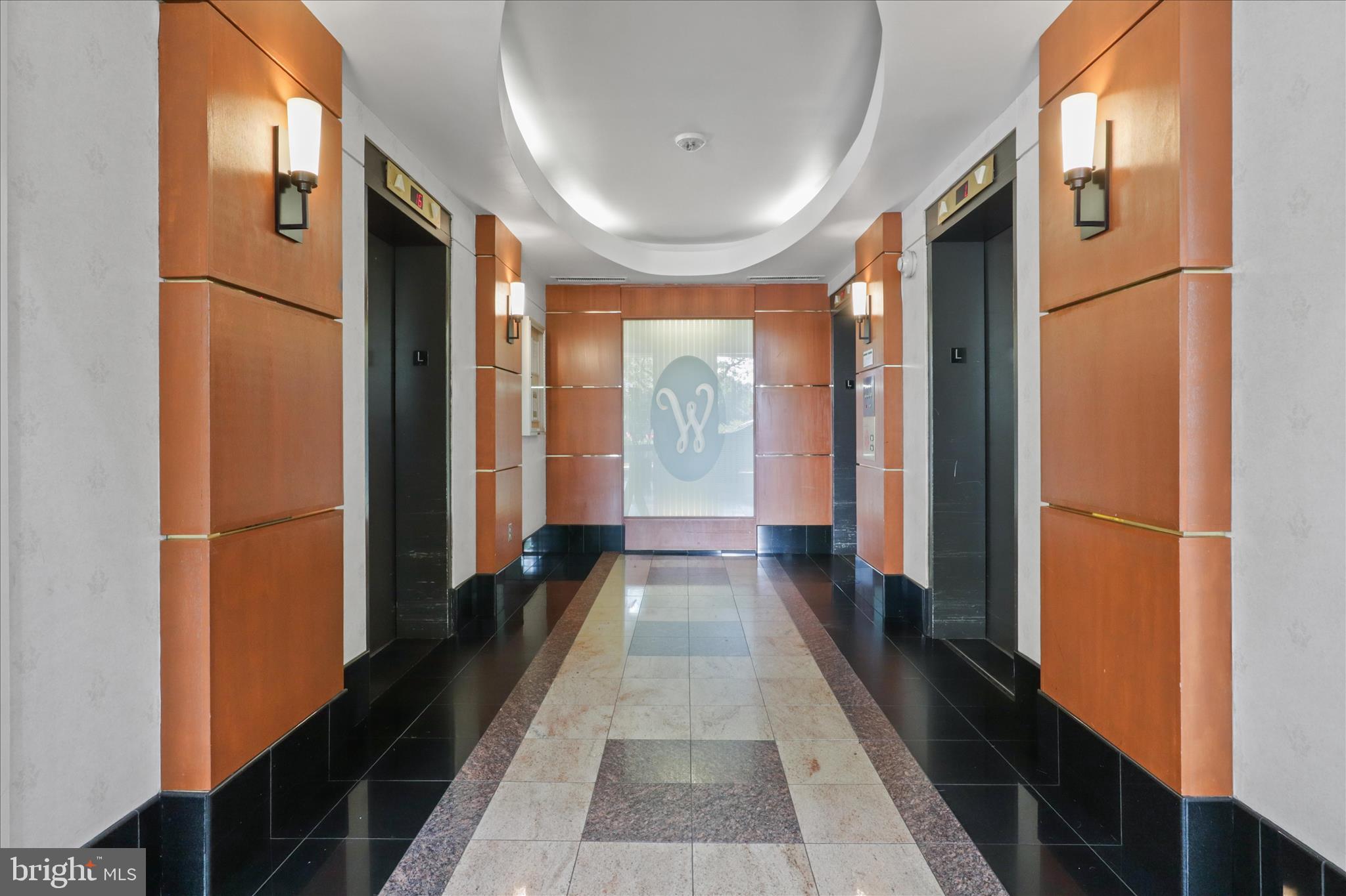 205 YOAKUM PARKWAY 216