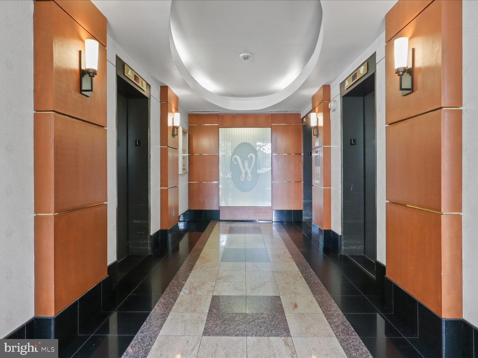 205 YOAKUM PARKWAY 216