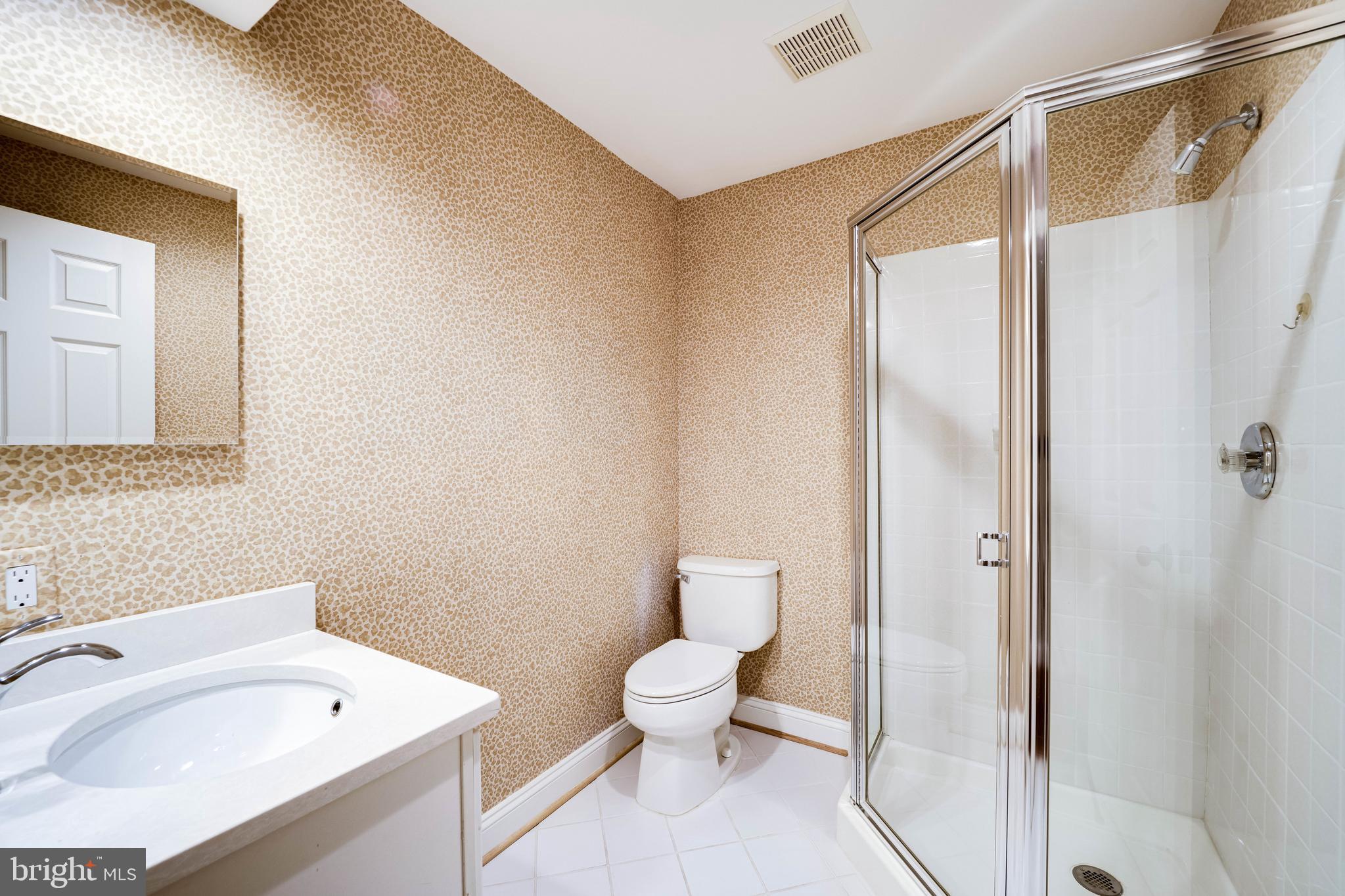 RIVERGATE - Residential Lease