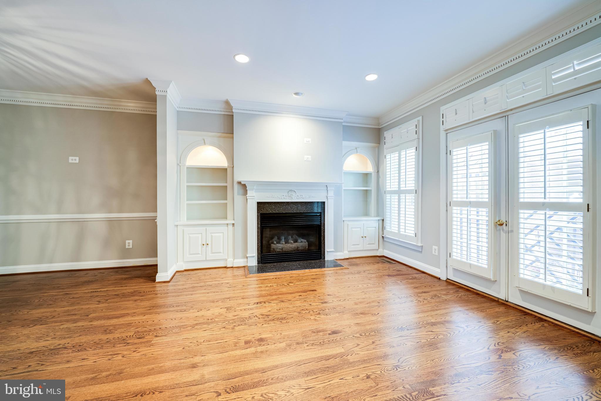 RIVERGATE - Residential Lease