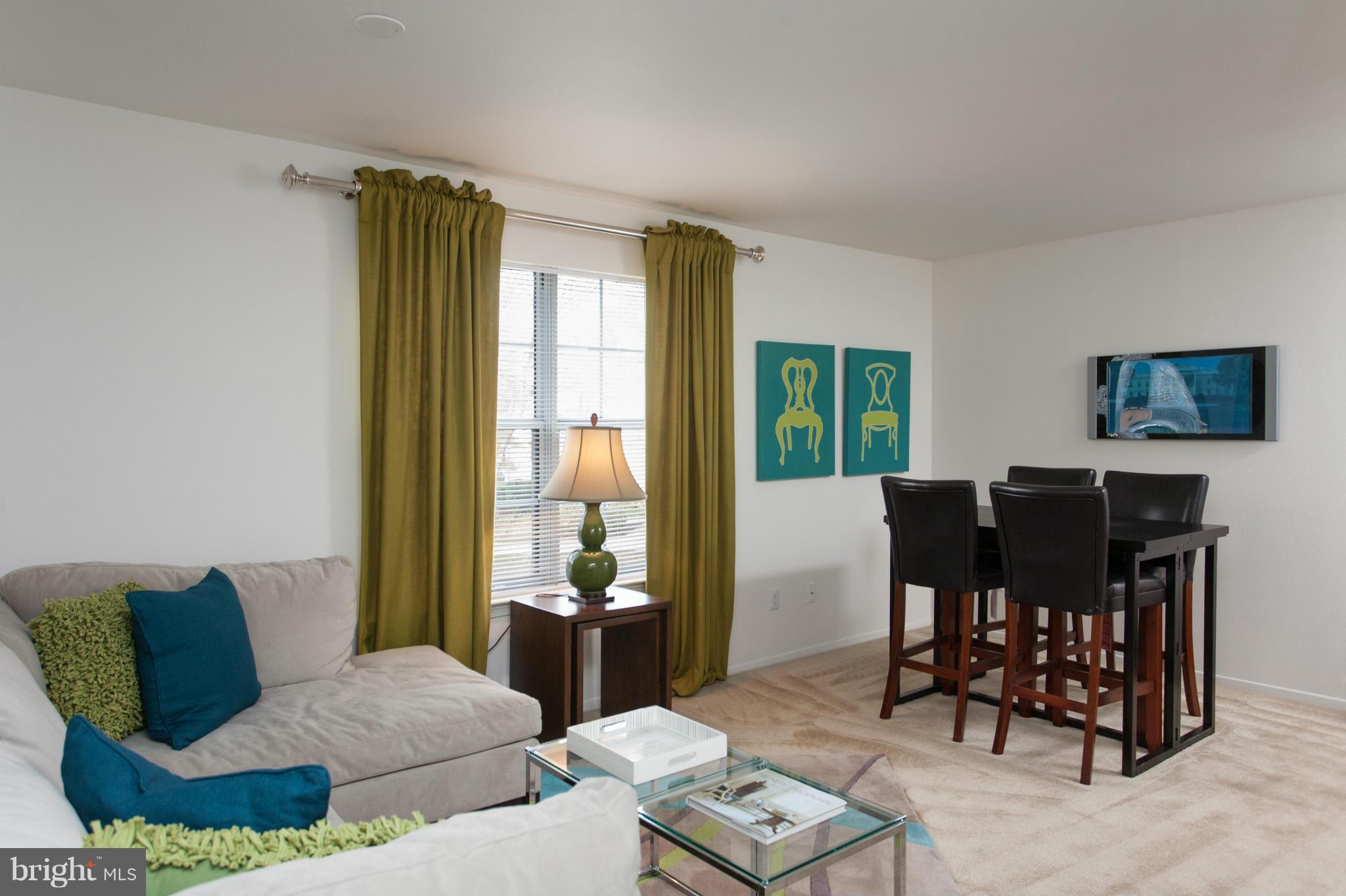 WINDSOR AT PINE RIDGE - Residential Lease