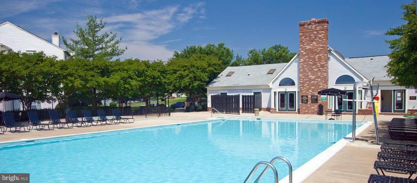 WINDSOR AT PINE RIDGE - Residential Lease